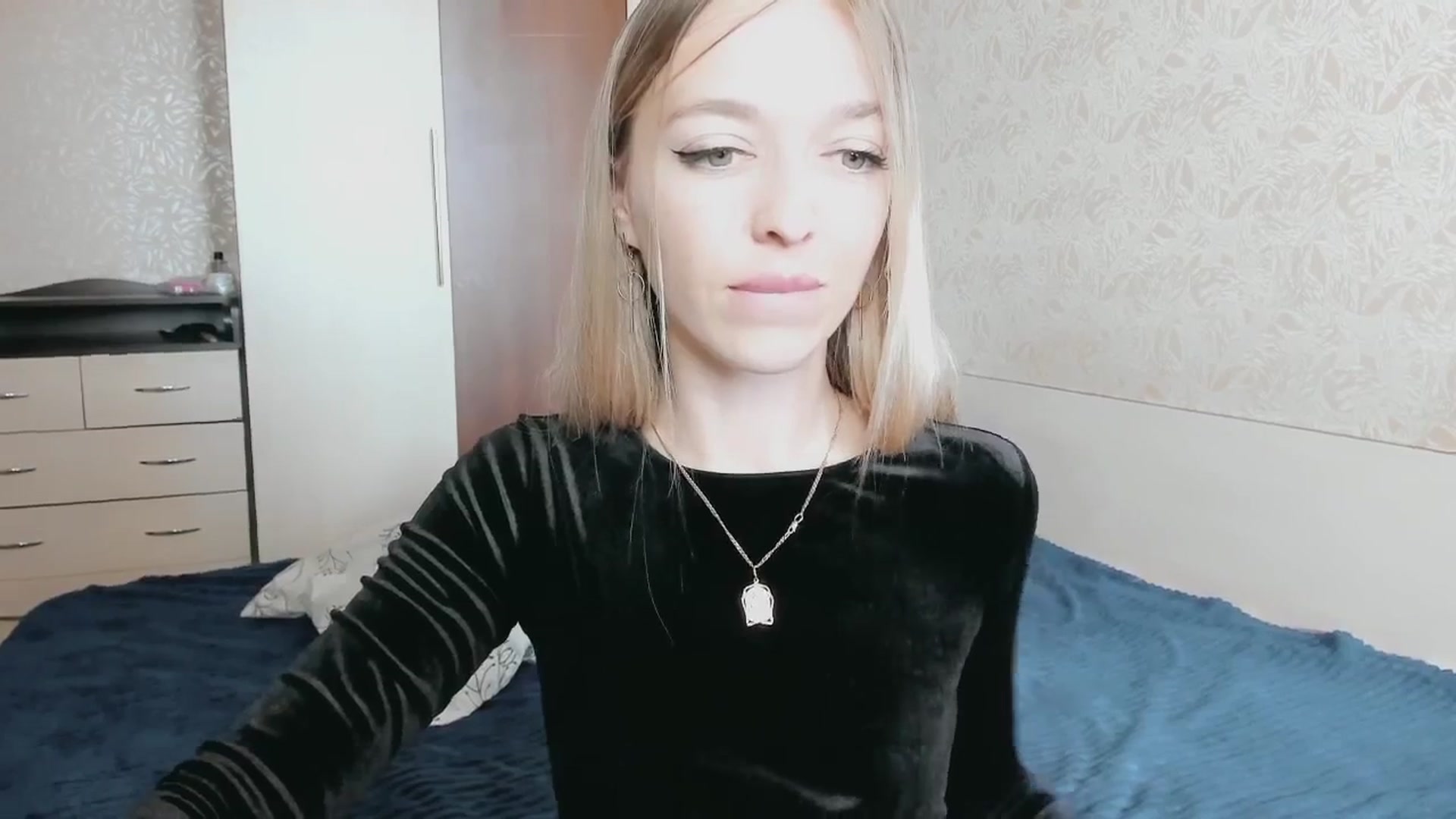 Gallery image thumbnail from Ambri_Lili's myfreecams stream on, 04/16/2025, 09:26 image 3 of 20
