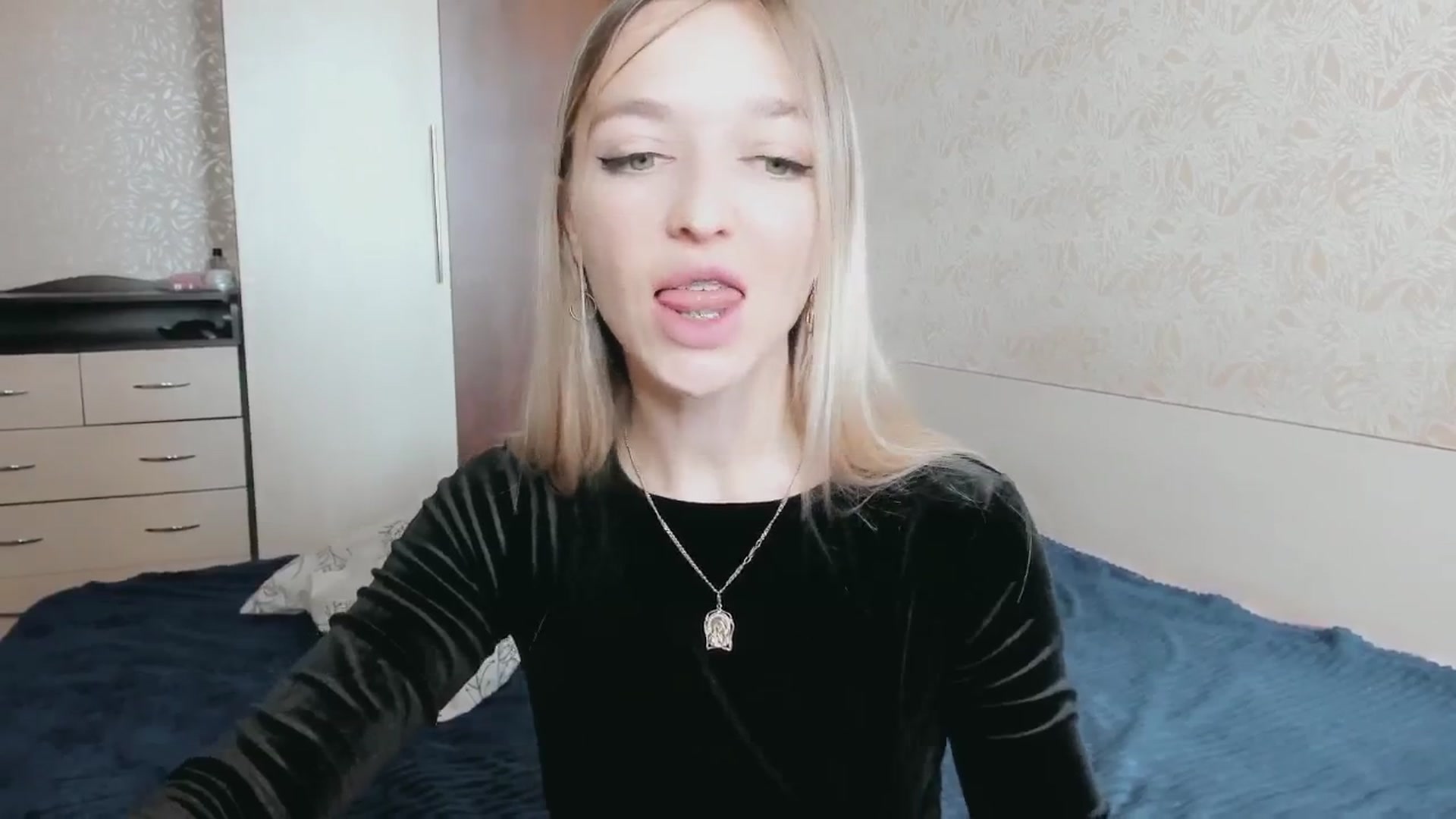 Gallery image thumbnail from Ambri_Lili's myfreecams stream on, 04/16/2025, 09:26 image 11 of 20