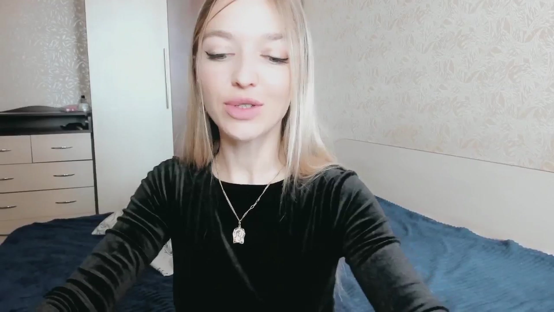 Gallery image thumbnail from Ambri_Lili's myfreecams stream on, 04/16/2025, 09:26 image 8 of 20