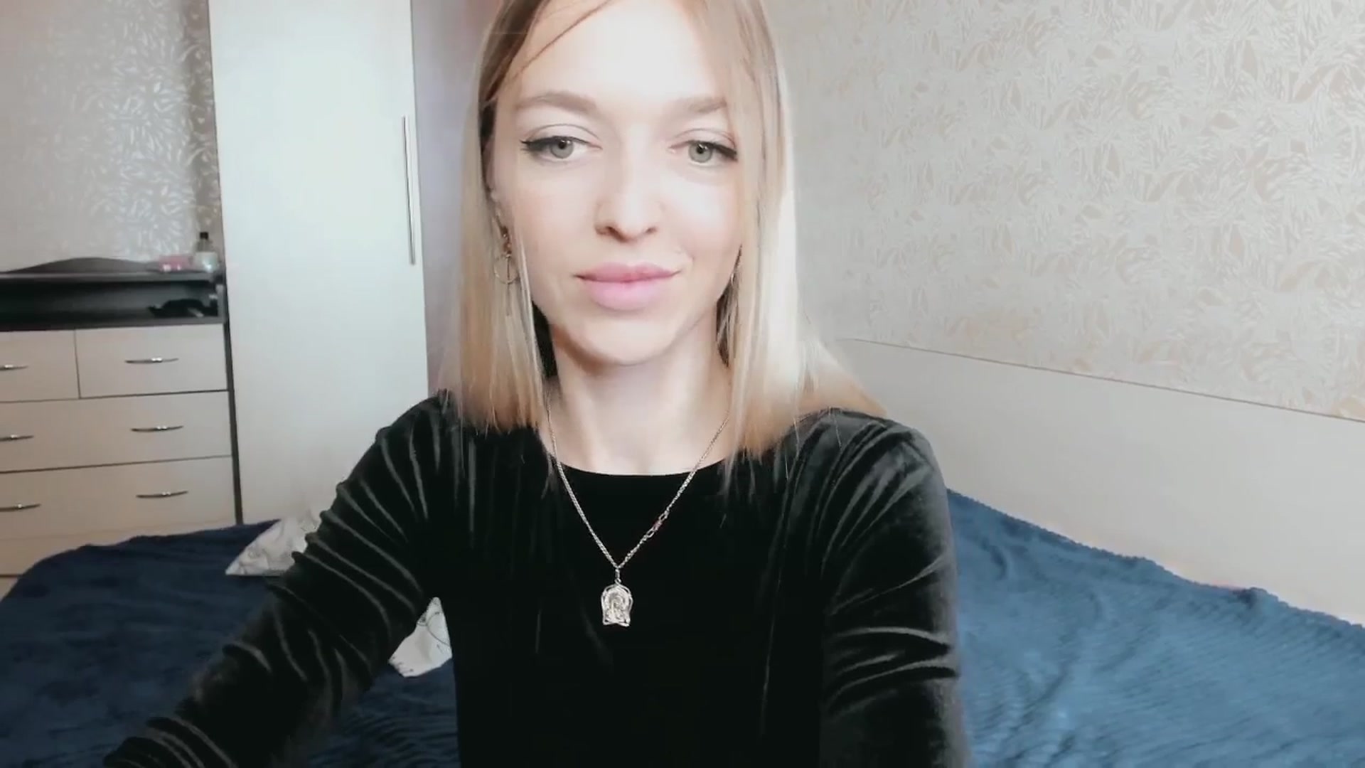 Gallery image thumbnail from Ambri_Lili's myfreecams stream on, 04/16/2025, 09:26 image 6 of 20