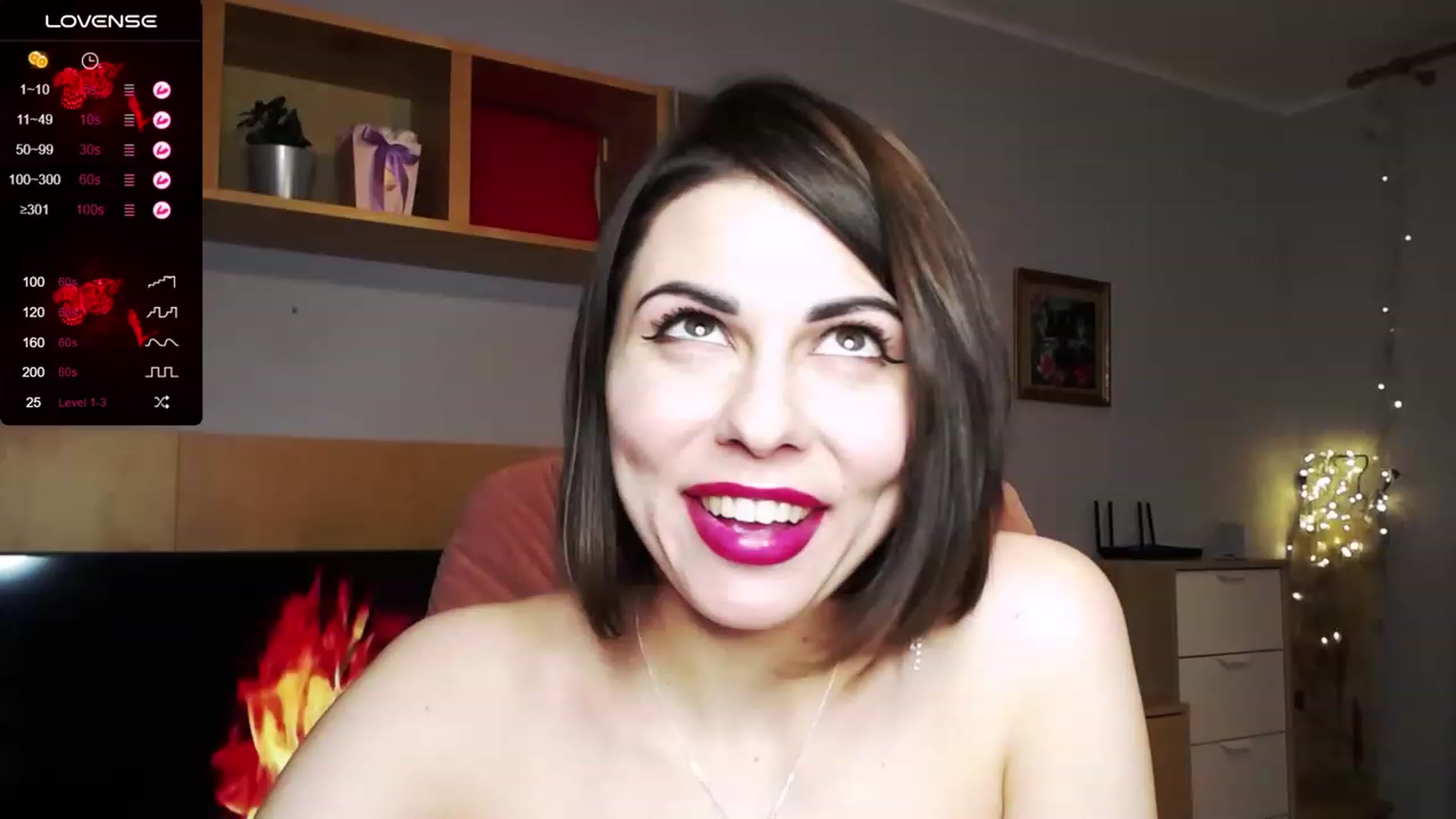 Gallery image thumbnail from Ame_Lee's myfreecams stream on, 02/18/2024, 15:43 image 15 of 20