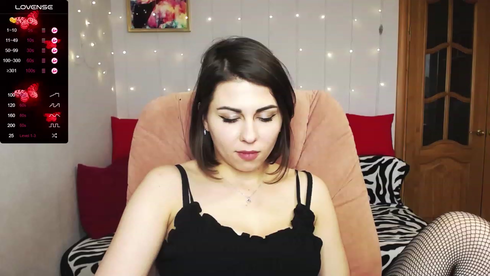 Gallery image thumbnail from Ame_Lee's myfreecams stream on, 03/19/2024, 13:38 image 12 of 20