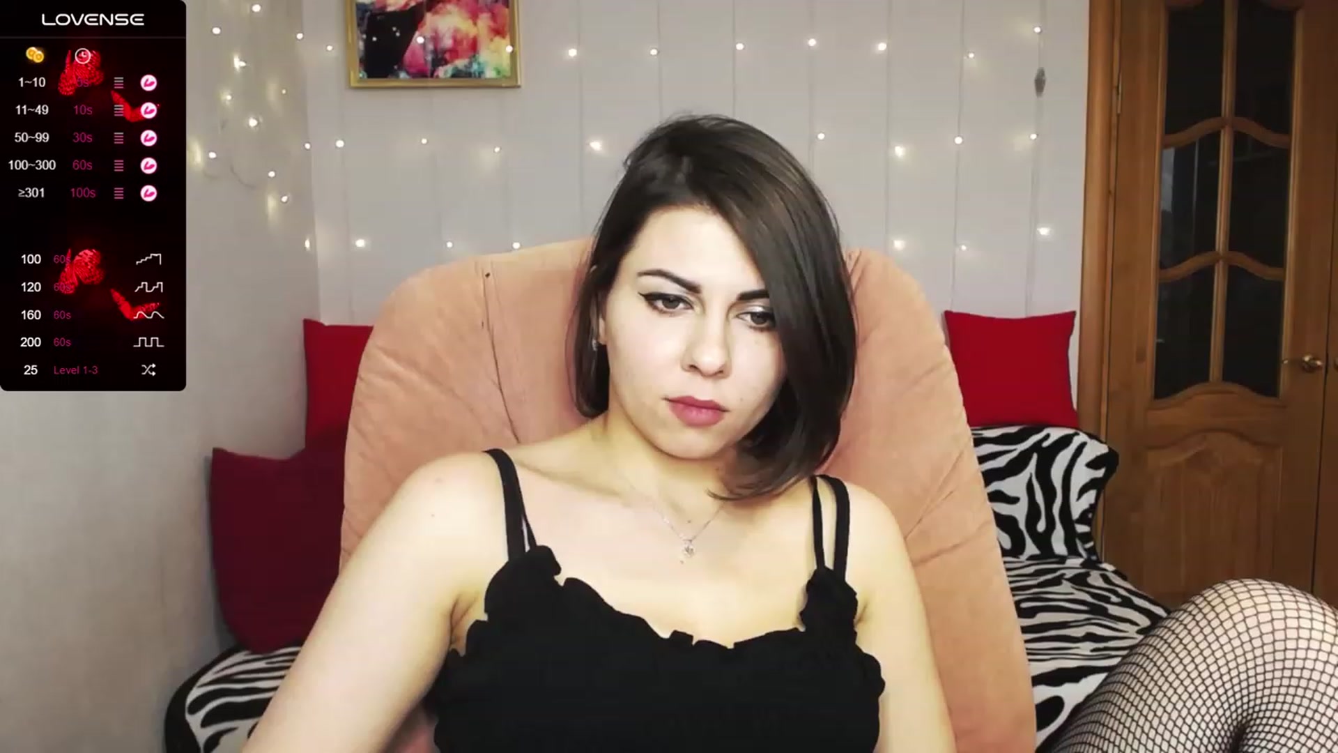 Gallery image thumbnail from Ame_Lee's myfreecams stream on, 03/19/2024, 13:38 image 15 of 20