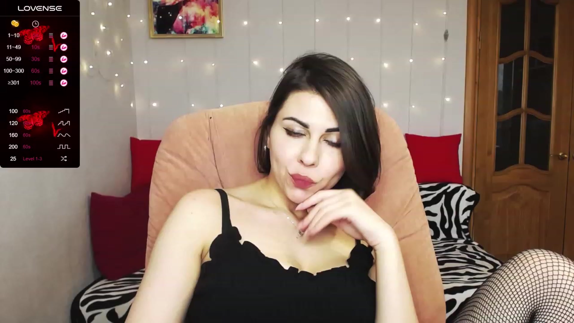 Gallery image thumbnail from Ame_Lee's myfreecams stream on, 03/19/2024, 13:38 image 14 of 20