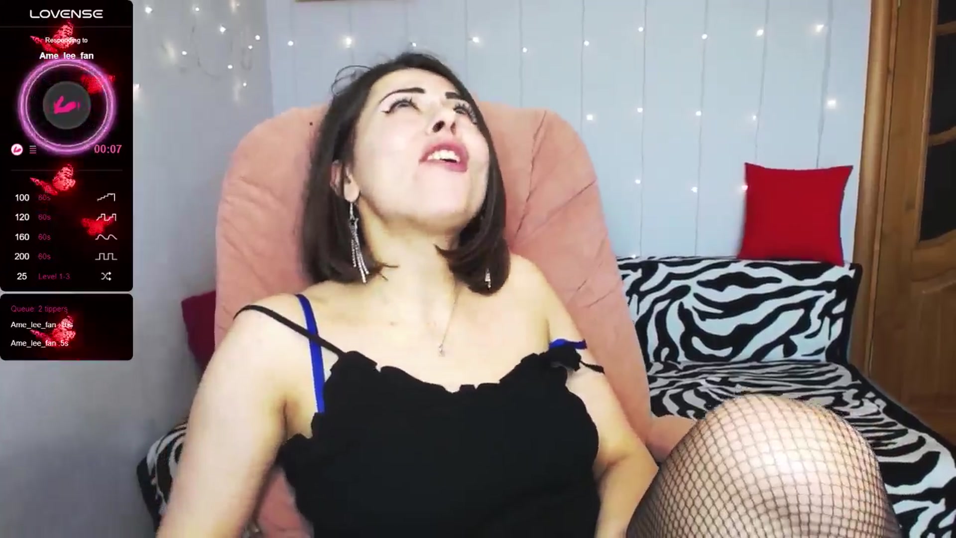 Gallery image thumbnail from Ame_Lee's myfreecams stream on, 03/30/2024, 15:18 image 5 of 20