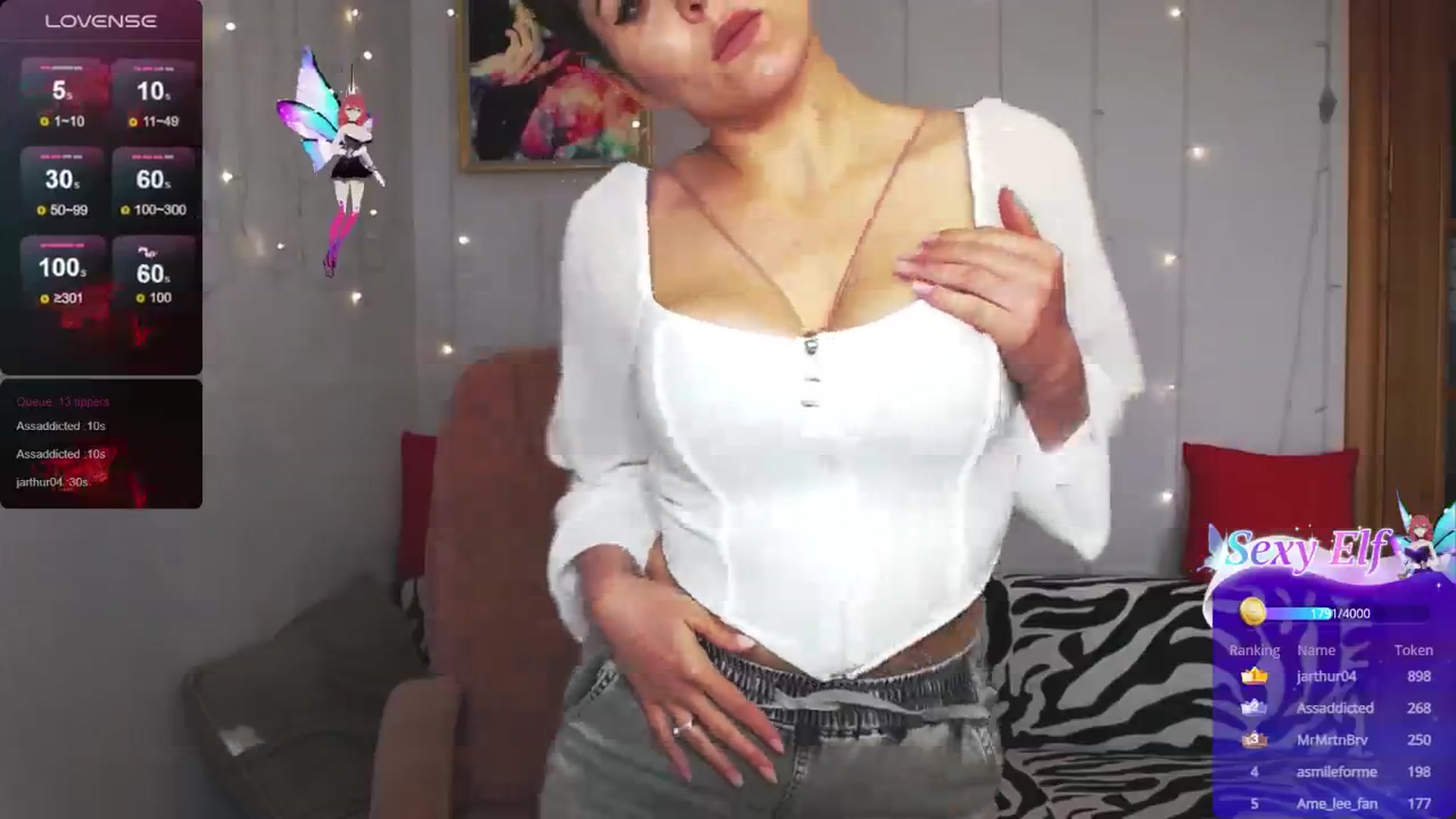 Gallery image thumbnail from Ame_Lee's myfreecams stream on, 06/18/2024, 14:51 image 3 of 20