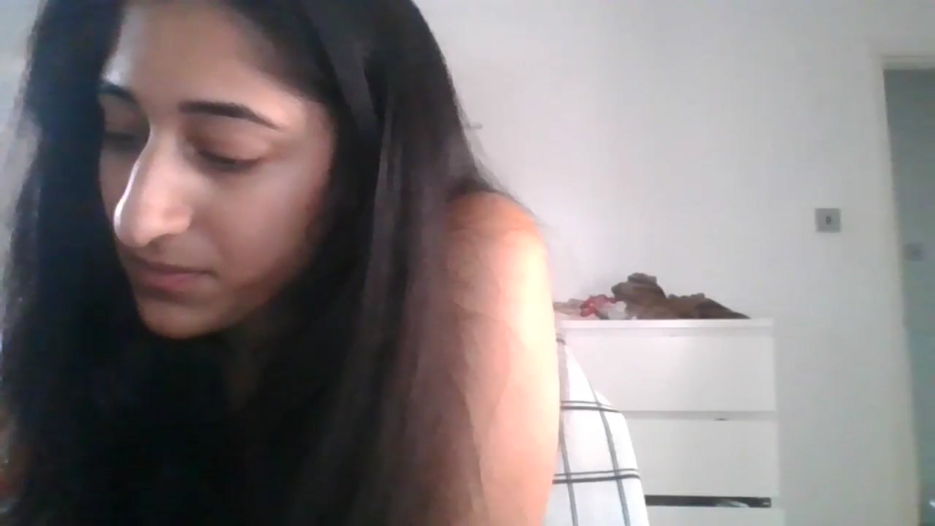 Gallery image thumbnail from Ameeraxo's myfreecams stream on, 06/15/2025, 19:56 image 17 of 20