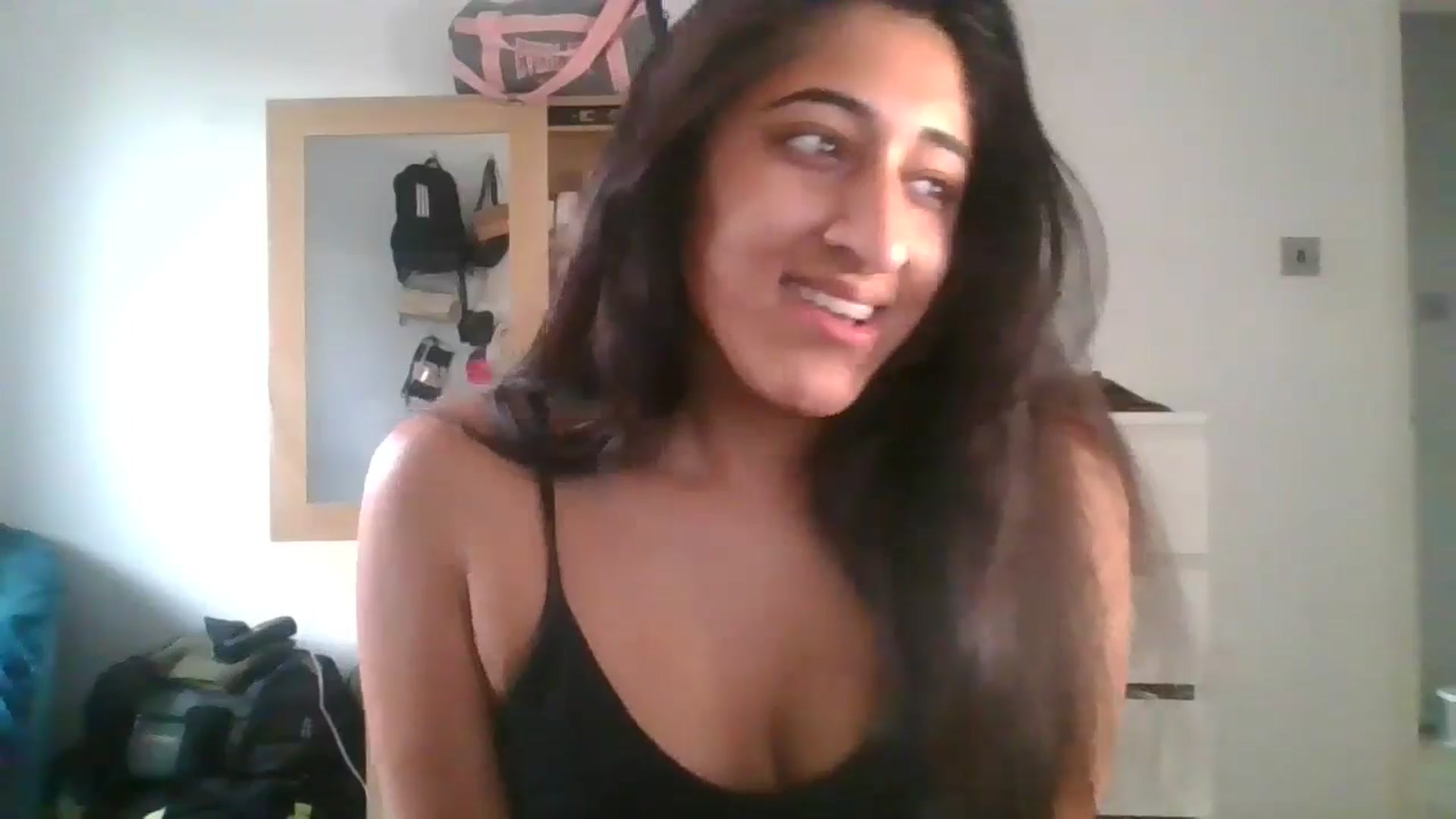 Gallery image thumbnail from Ameeraxo's myfreecams stream on, 06/15/2025, 19:56 image 19 of 20