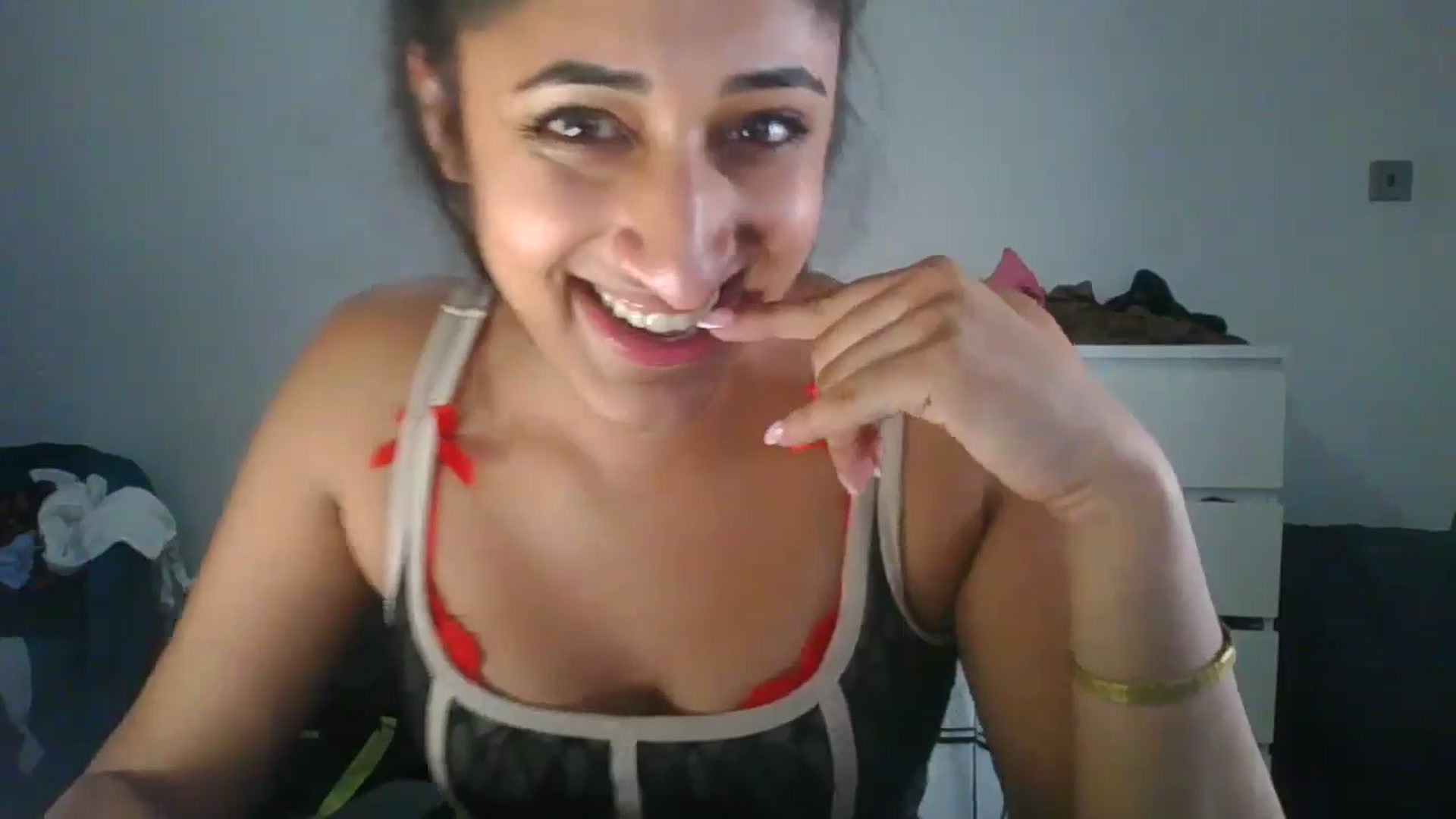 Gallery image thumbnail from Ameeraxo's myfreecams stream on, 06/17/2025, 21:43 image 12 of 20