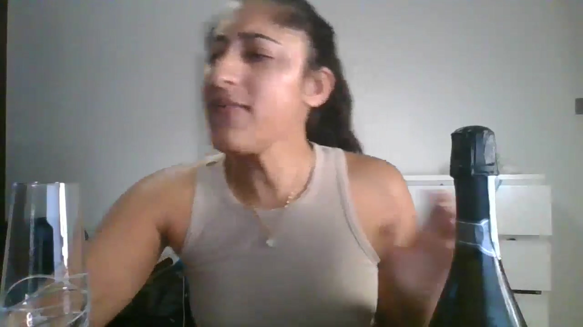 Gallery image thumbnail from Ameeraxo's myfreecams stream on, 06/20/2025, 21:06 image 6 of 20