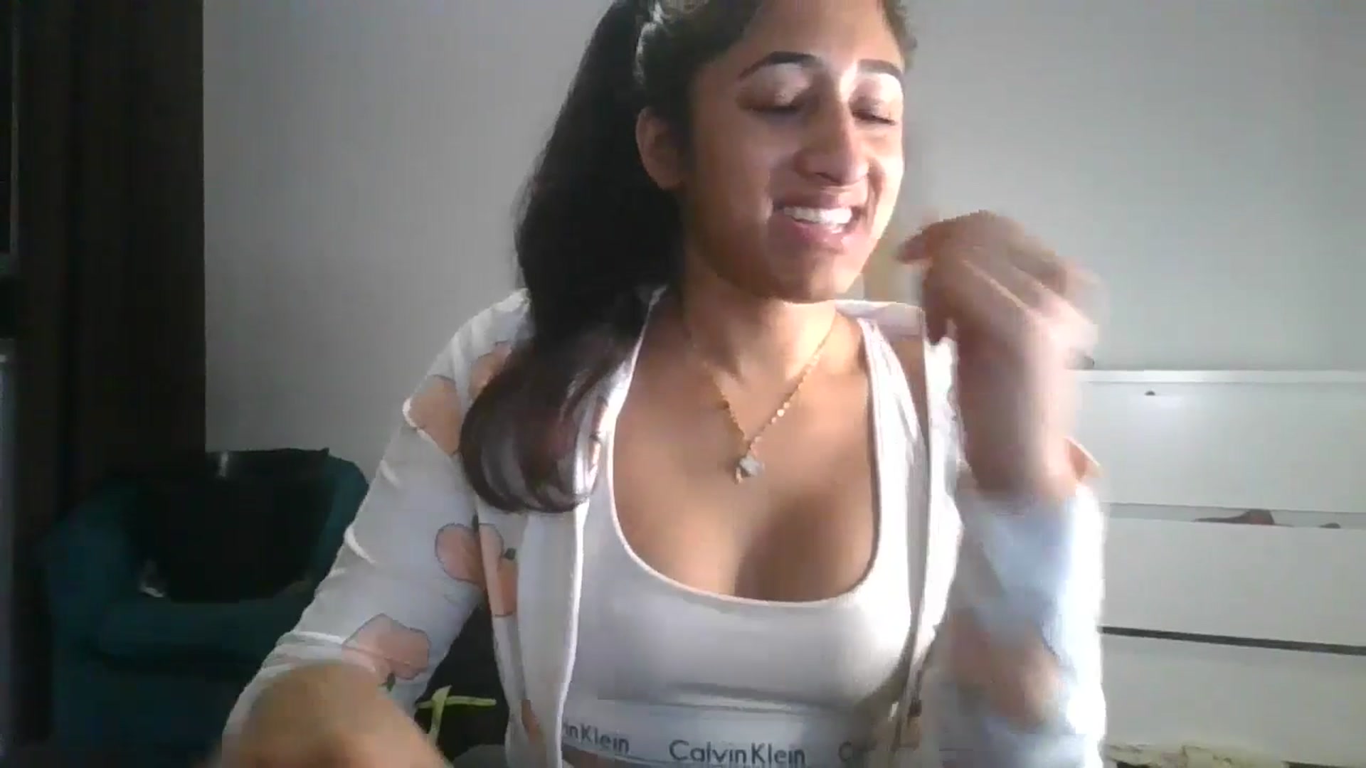 Gallery image thumbnail from Ameeraxo's myfreecams stream on, 06/20/2025, 22:34 image 20 of 20