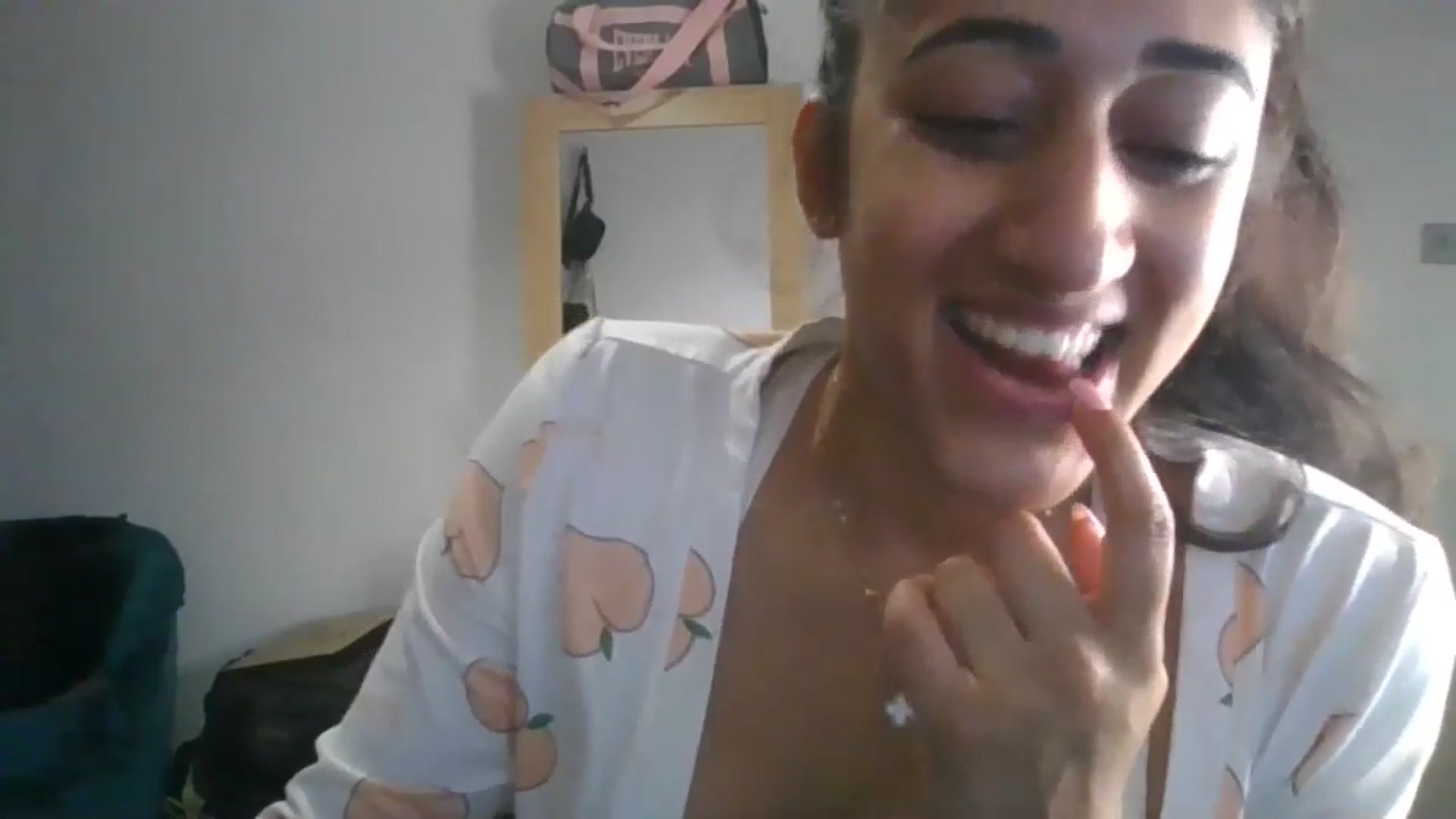 Gallery image thumbnail from Ameeraxo's myfreecams stream on, 06/20/2025, 23:13 image 7 of 20