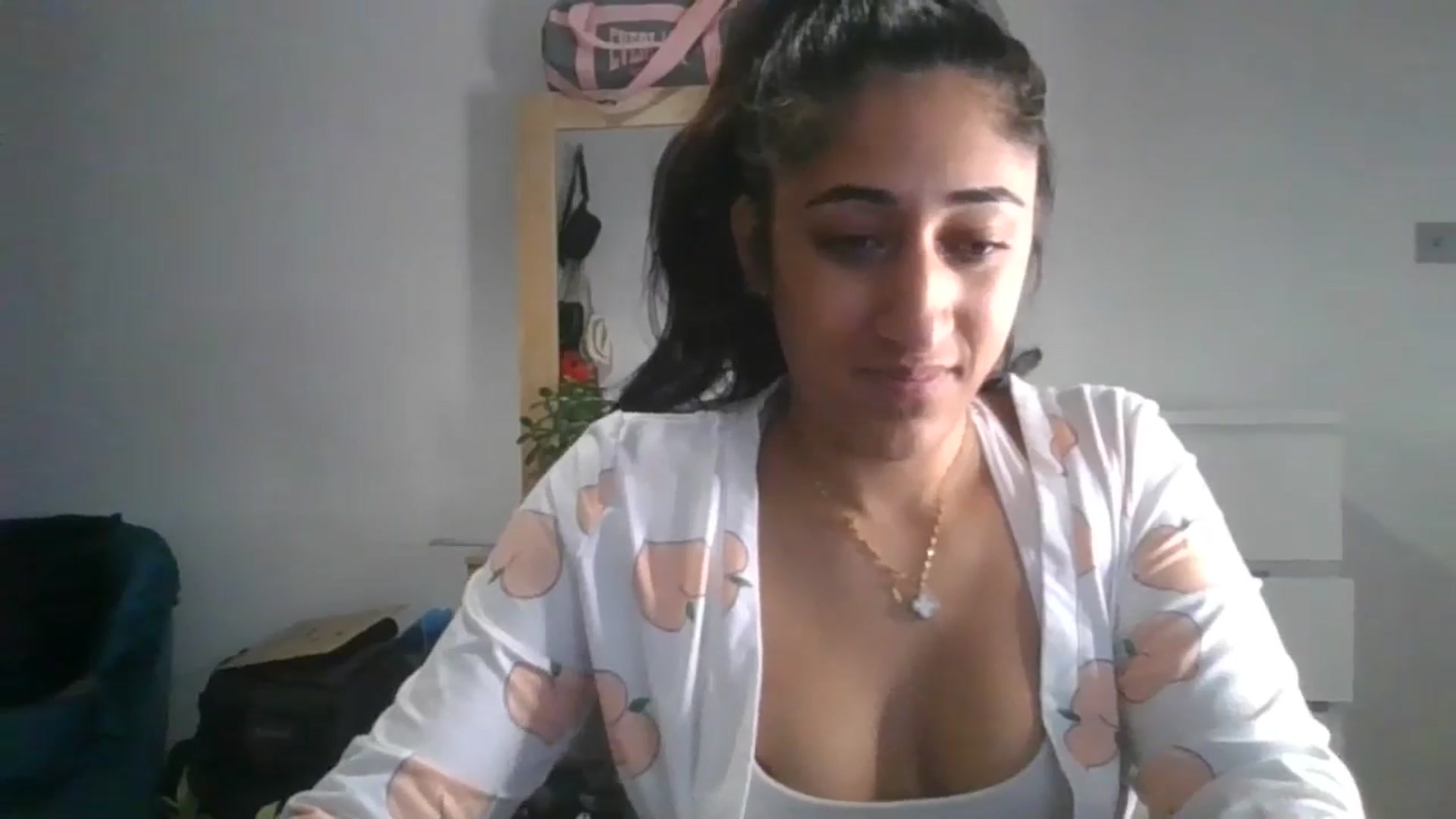 Gallery image thumbnail from Ameeraxo's myfreecams stream on, 06/20/2025, 23:13 image 3 of 20