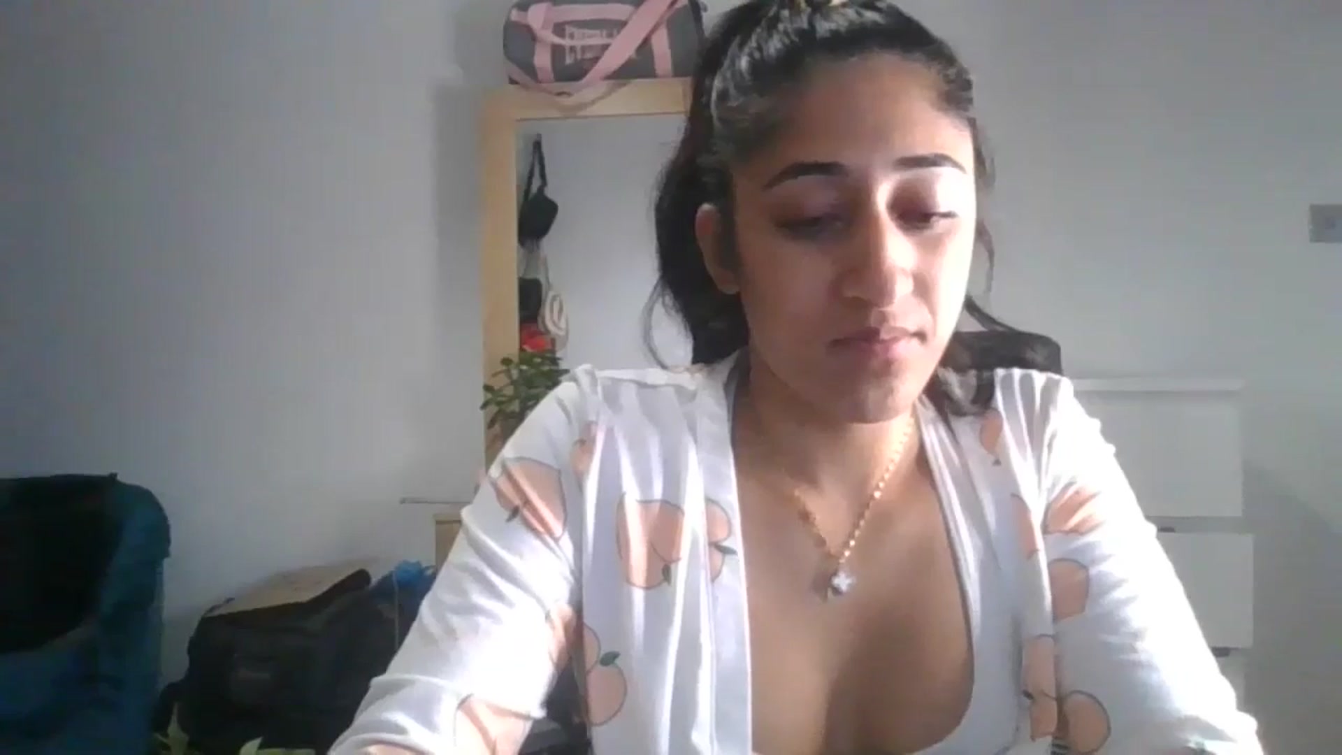 Gallery image thumbnail from Ameeraxo's myfreecams stream on, 06/20/2025, 23:13 image 9 of 20