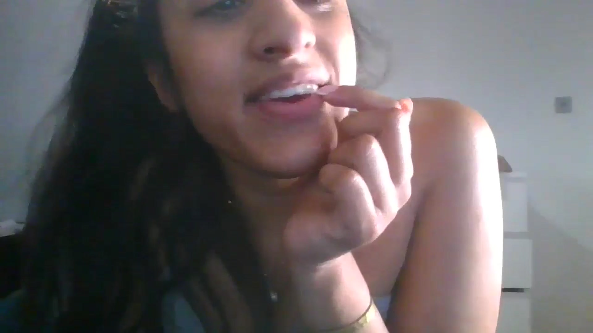 Gallery image thumbnail from Ameeraxo's myfreecams stream on, 06/21/2025, 23:05 image 10 of 20
