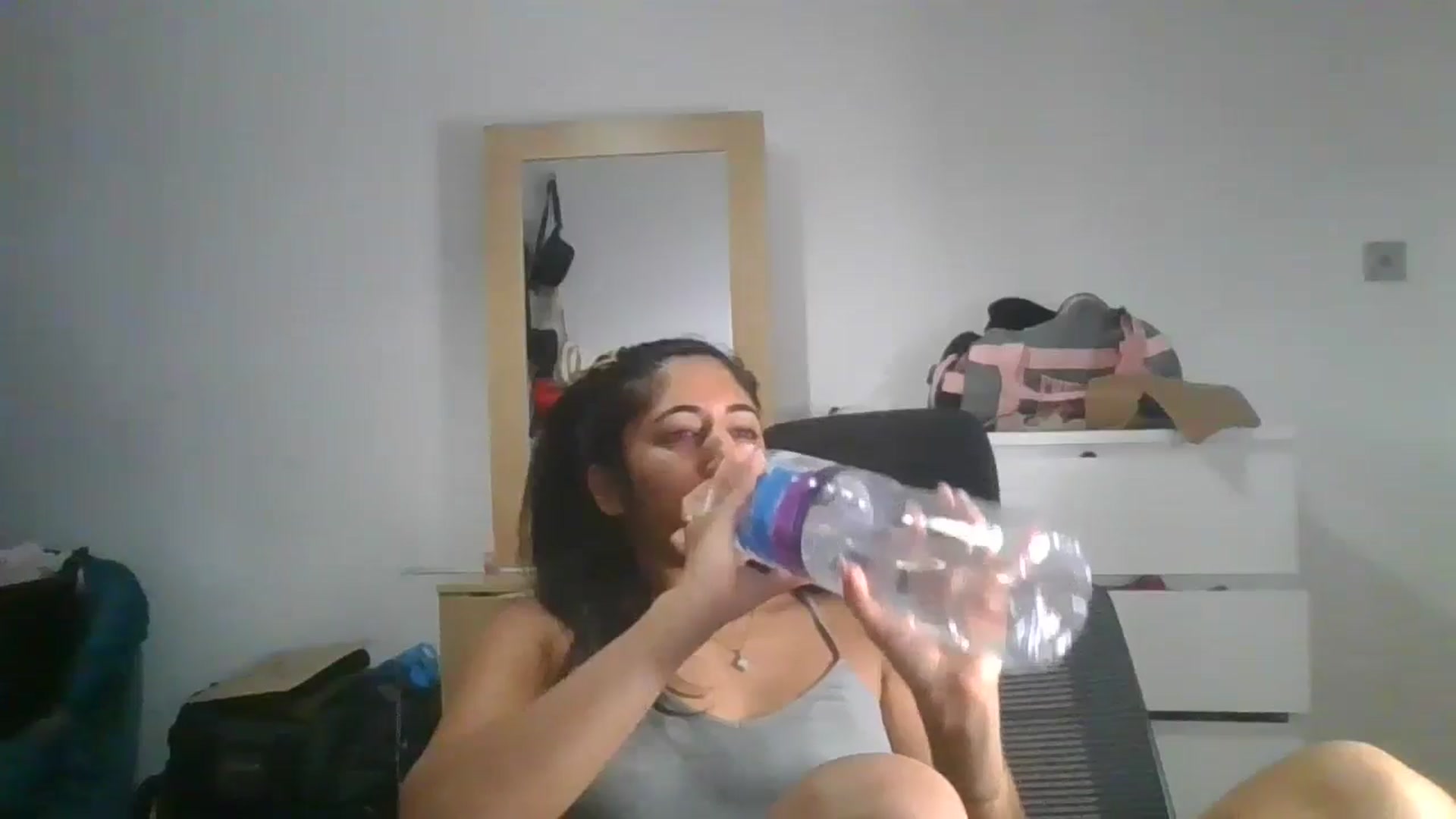 Gallery image thumbnail from Ameeraxo's myfreecams stream on, 06/21/2025, 23:05 image 17 of 20