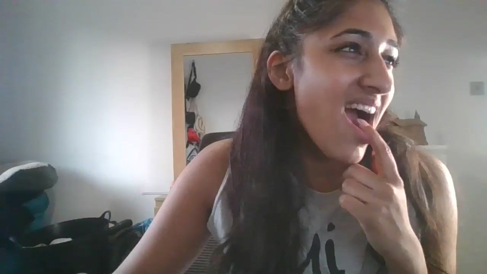 Gallery image thumbnail from Ameeraxo's myfreecams stream on, 06/23/2025, 20:16 image 9 of 20