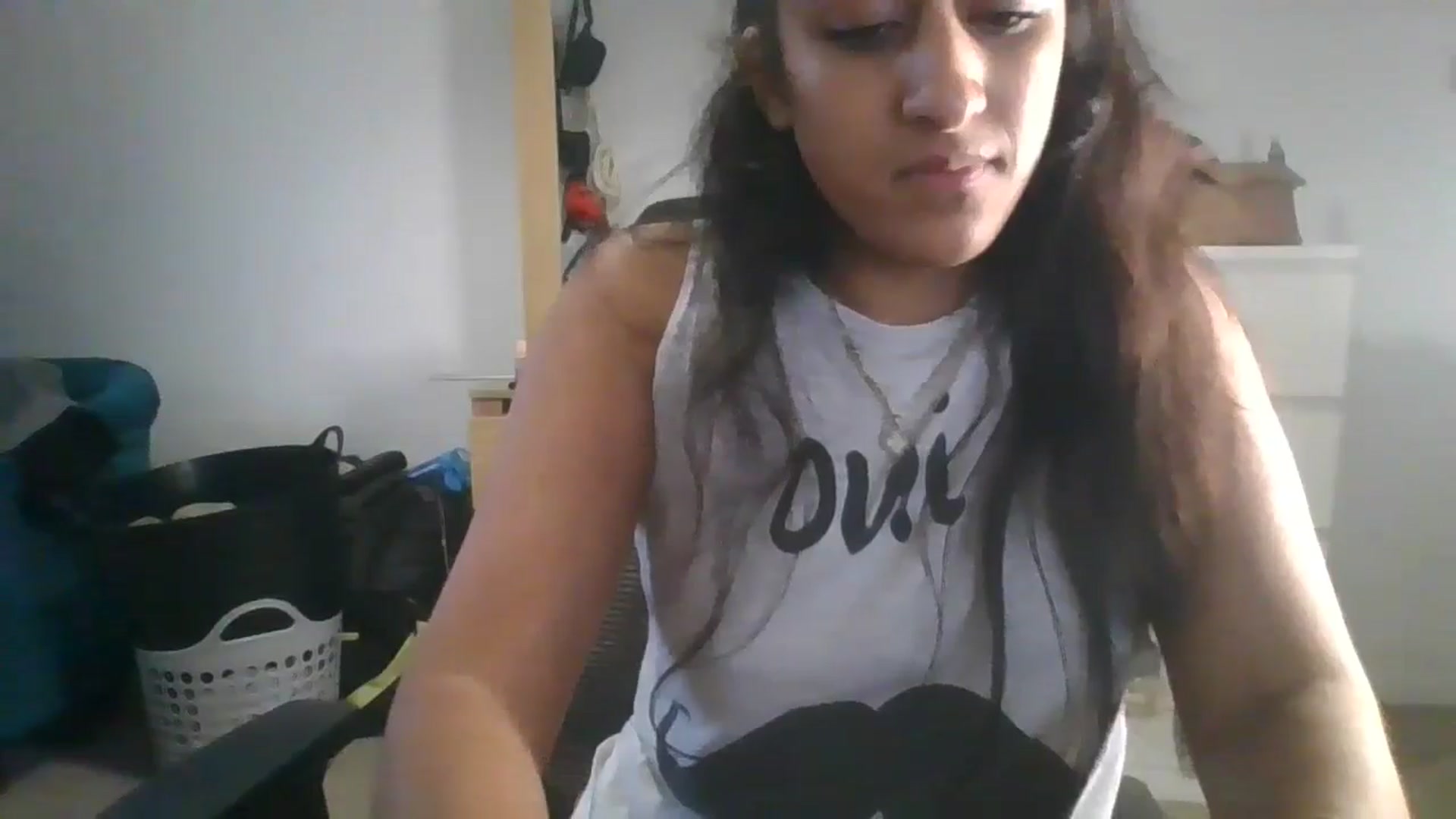 Gallery image thumbnail from Ameeraxo's myfreecams stream on, 06/23/2025, 20:45 image 17 of 20