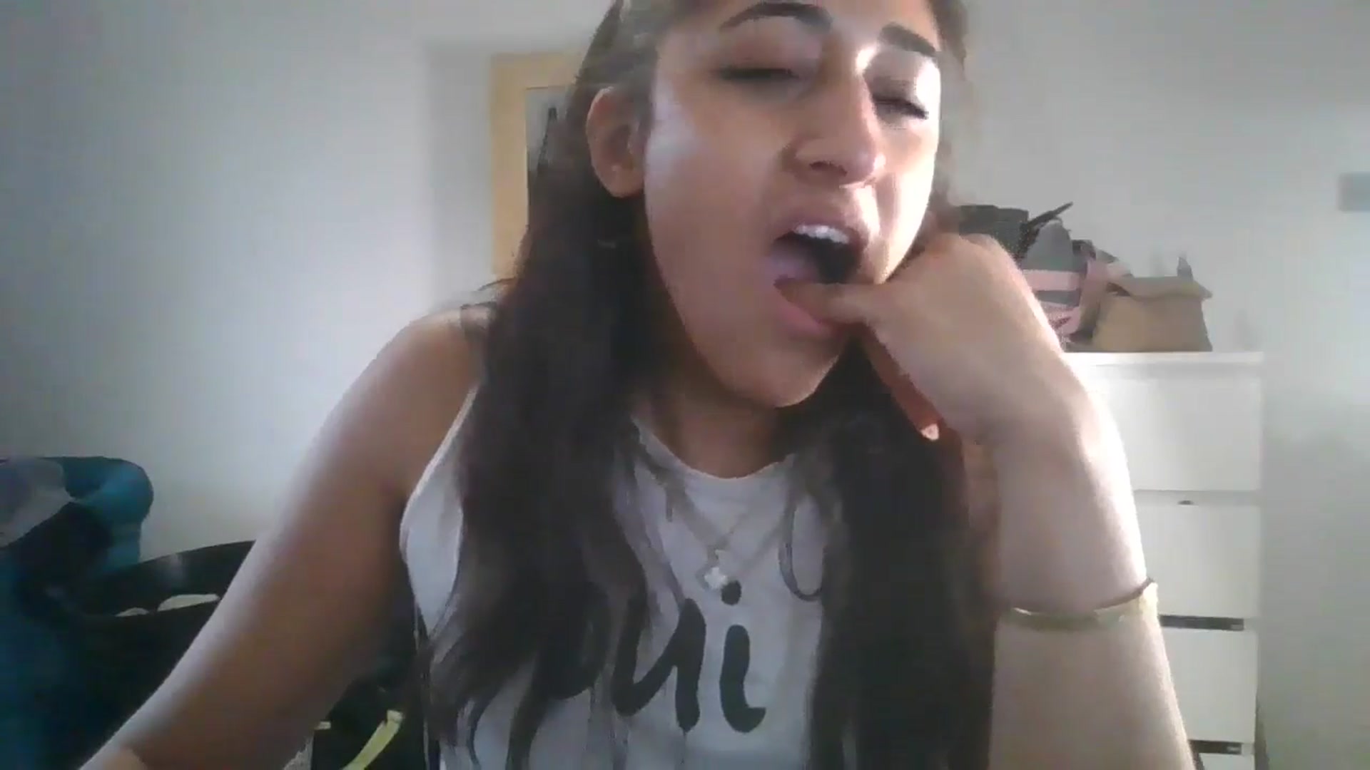 Gallery image thumbnail from Ameeraxo's myfreecams stream on, 06/23/2025, 20:45 image 10 of 20