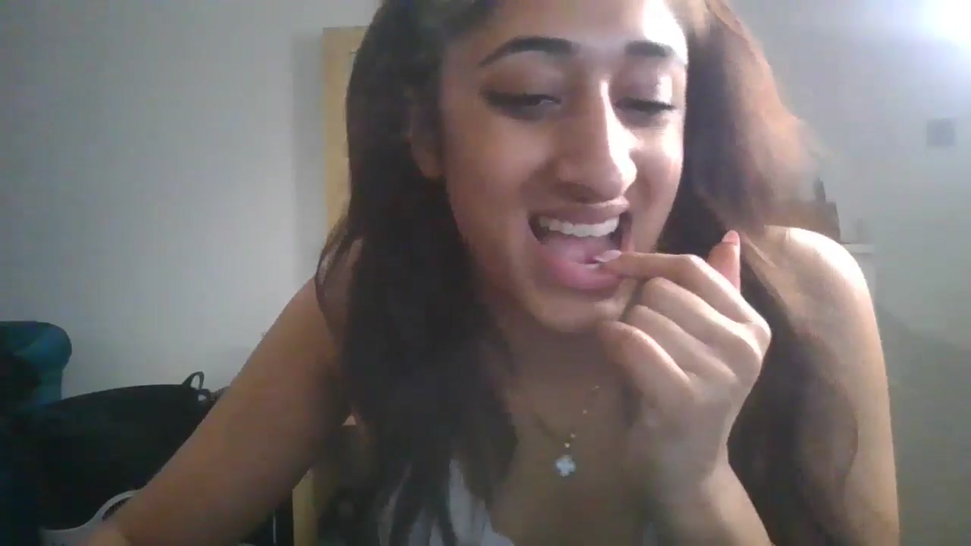 Gallery image thumbnail from Ameeraxo's myfreecams stream on, 06/24/2025, 21:02 image 11 of 20