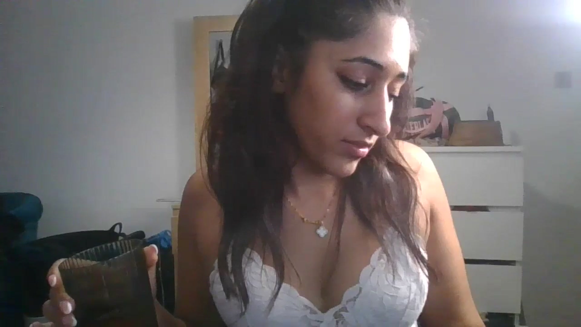 Gallery image thumbnail from Ameeraxo's myfreecams stream on, 06/24/2025, 21:02 image 9 of 20