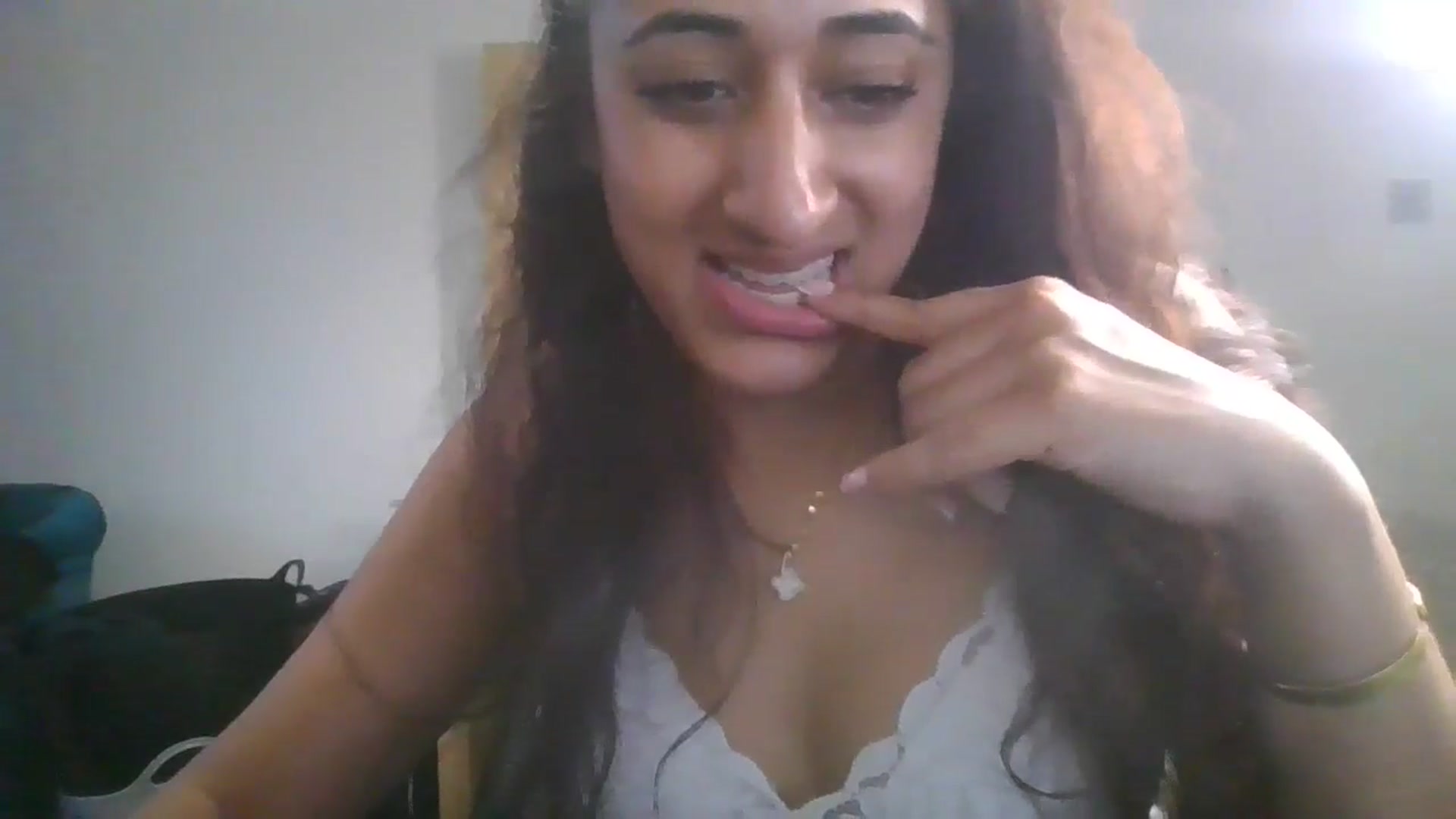 Gallery image thumbnail from Ameeraxo's myfreecams stream on, 06/24/2025, 21:02 image 3 of 20