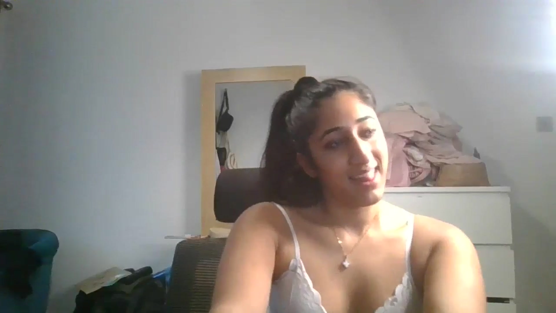 Gallery image thumbnail from Ameeraxo's myfreecams stream on, 06/27/2025, 20:38 image 5 of 20