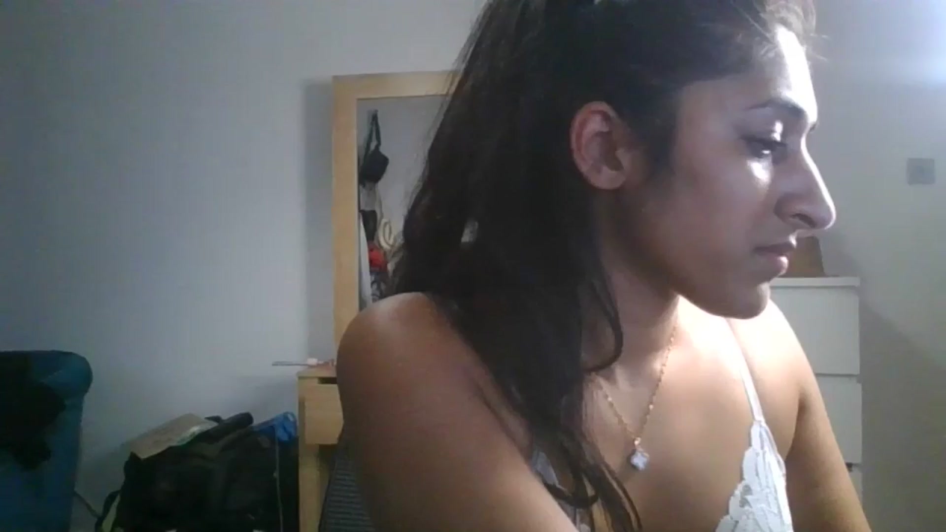 Gallery image thumbnail from Ameeraxo's myfreecams stream on, 06/27/2025, 20:38 image 18 of 20