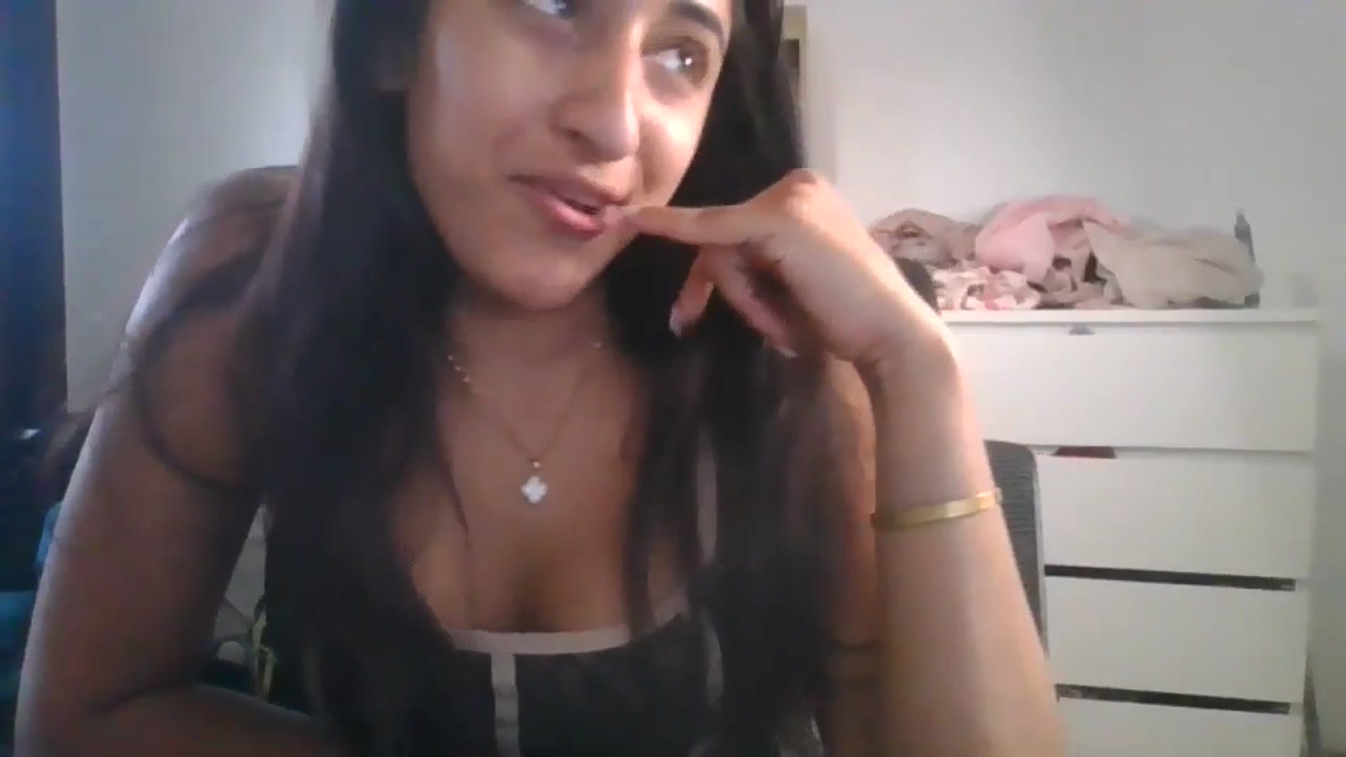 Gallery image thumbnail from Ameeraxo's myfreecams stream on, 07/02/2025, 20:40 image 5 of 20