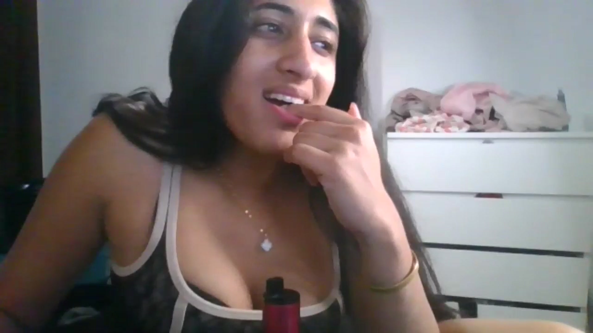 Gallery image thumbnail from Ameeraxo's myfreecams stream on, 07/02/2025, 23:03 image 18 of 20