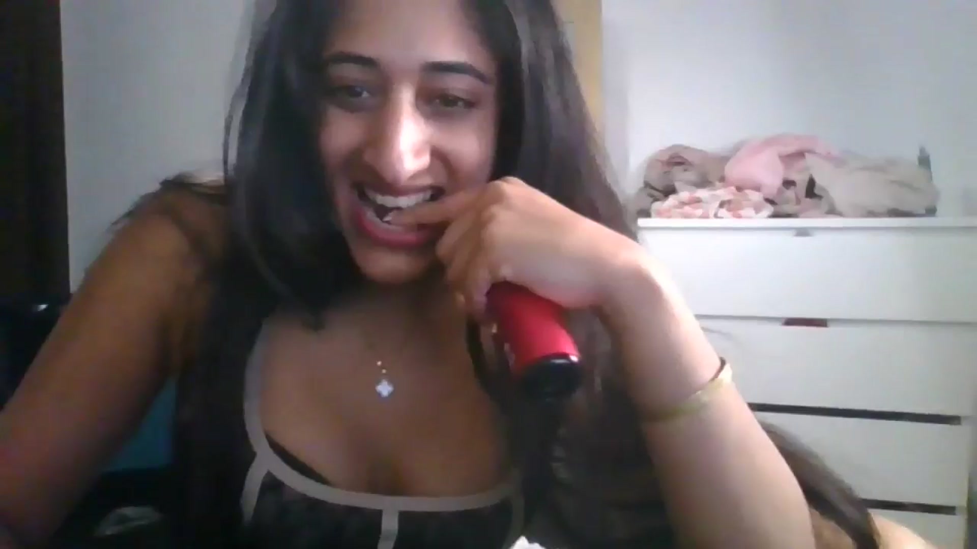 Gallery image thumbnail from Ameeraxo's myfreecams stream on, 07/02/2025, 23:03 image 16 of 20