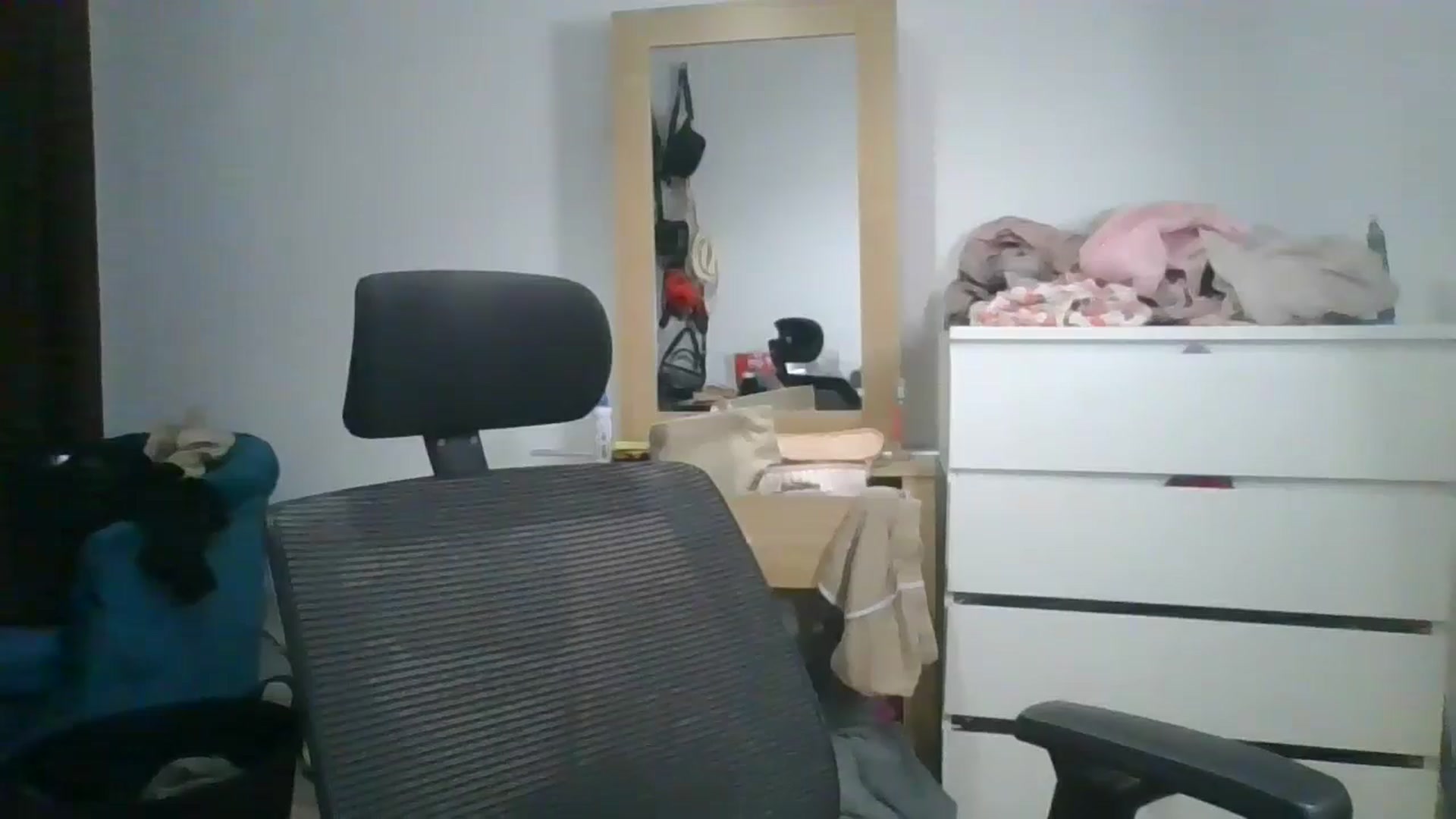 Gallery image thumbnail from Ameeraxo's myfreecams stream on, 07/02/2025, 23:03 image 4 of 20