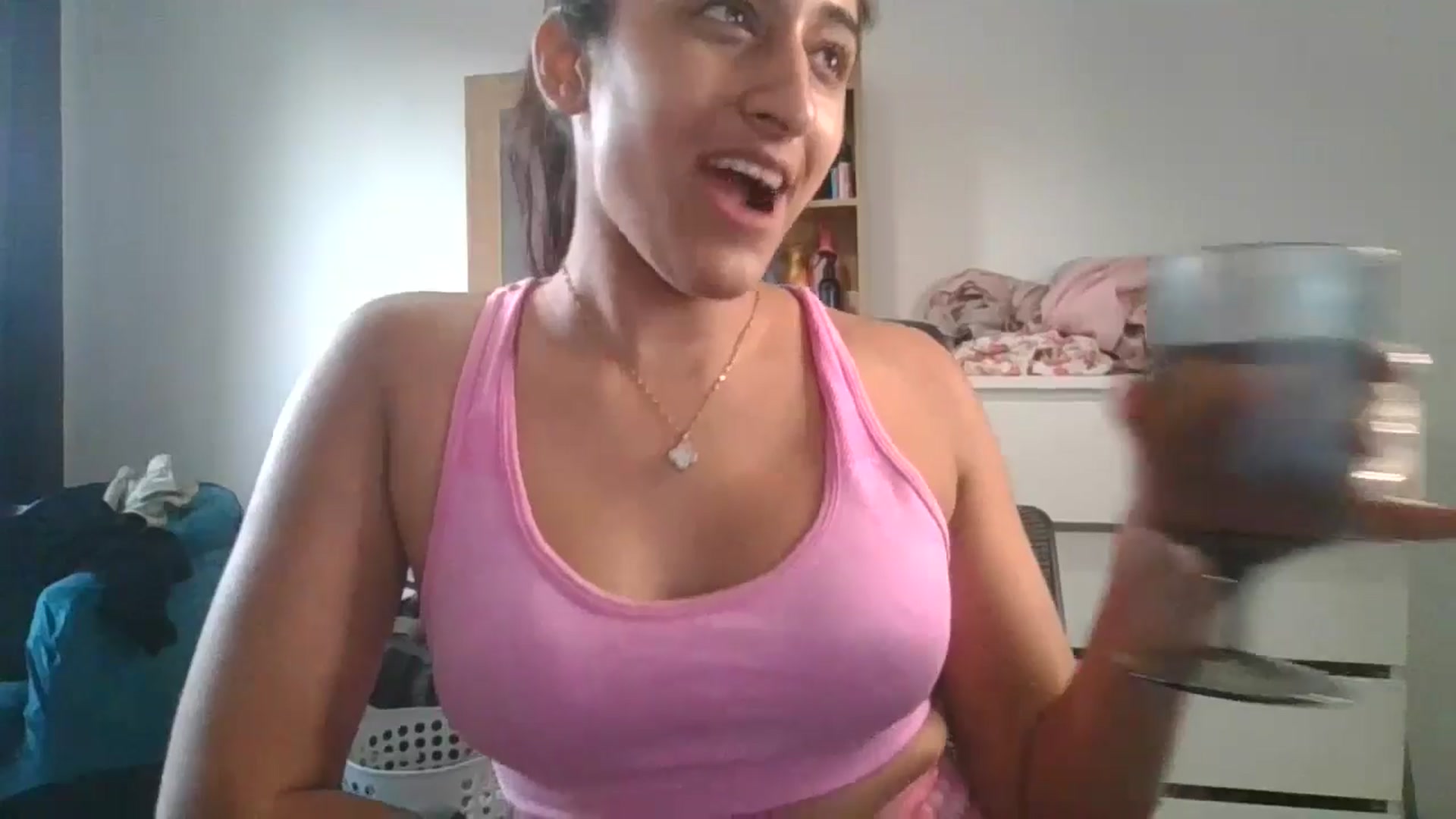 Gallery image thumbnail from Ameeraxo's myfreecams stream on, 07/03/2025, 20:16 image 4 of 20