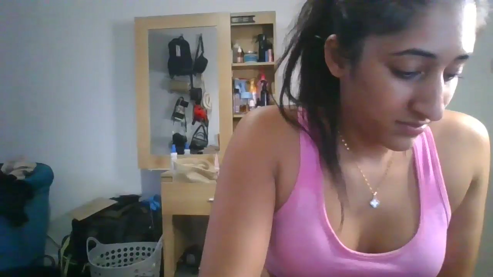 Gallery image thumbnail from Ameeraxo's myfreecams stream on, 07/03/2025, 20:53 image 9 of 20