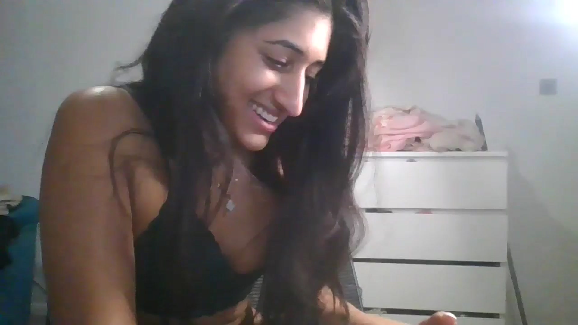 Gallery image thumbnail from Ameeraxo's myfreecams stream on, 07/05/2025, 01:34 image 13 of 20