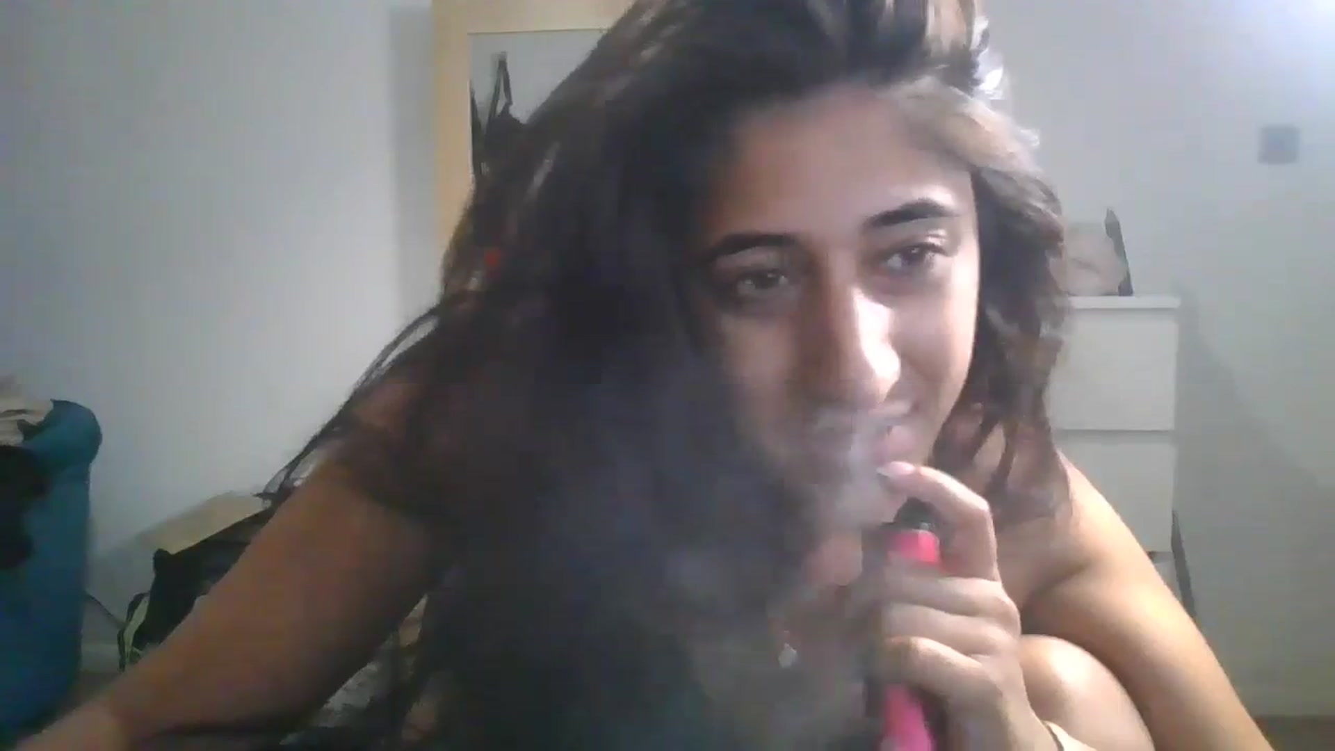 Gallery image thumbnail from Ameeraxo's myfreecams stream on, 07/05/2025, 01:34 image 17 of 20