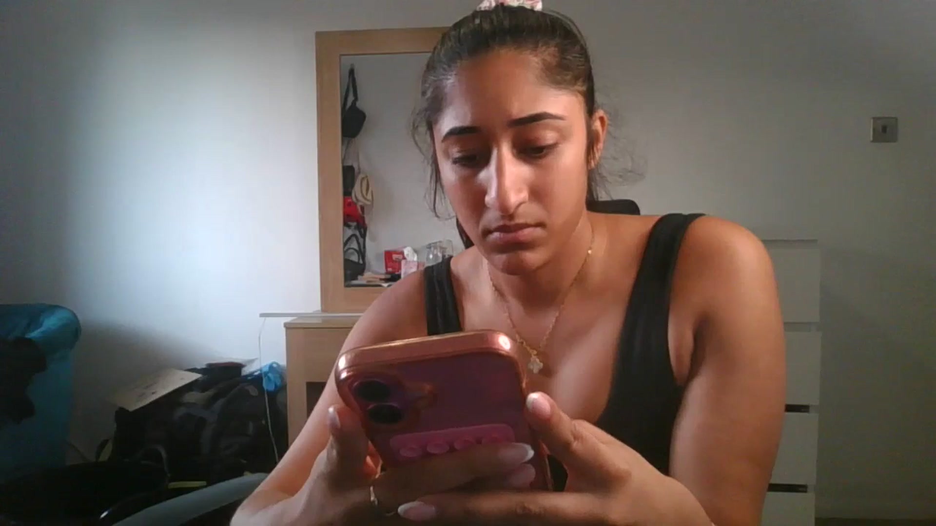 Gallery image thumbnail from Ameeraxo's myfreecams stream on, 07/05/2025, 20:18 image 2 of 20