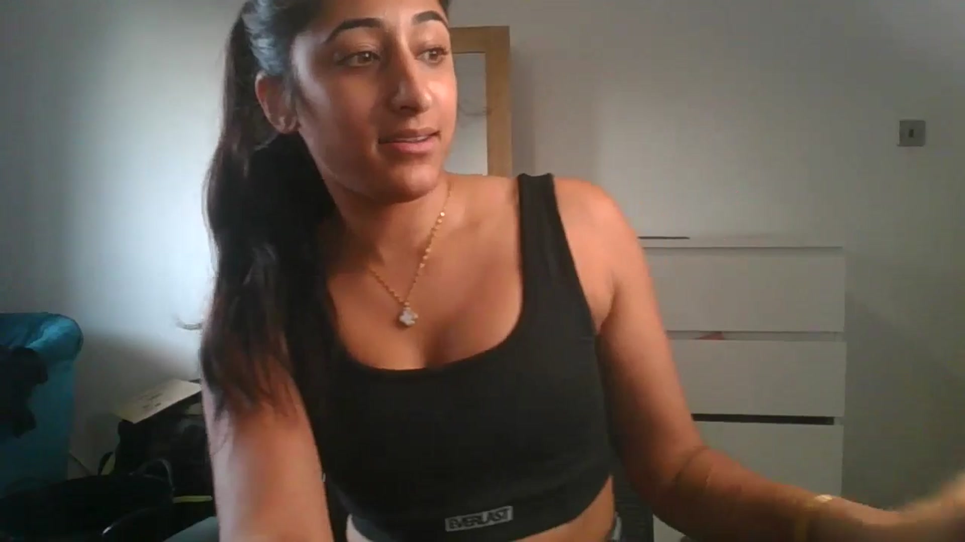 Gallery image thumbnail from Ameeraxo's myfreecams stream on, 07/05/2025, 20:18 image 3 of 20