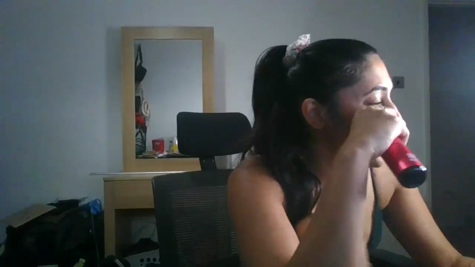 Gallery image thumbnail from Ameeraxo's myfreecams stream on, 07/06/2025, 24:01 image 15 of 20