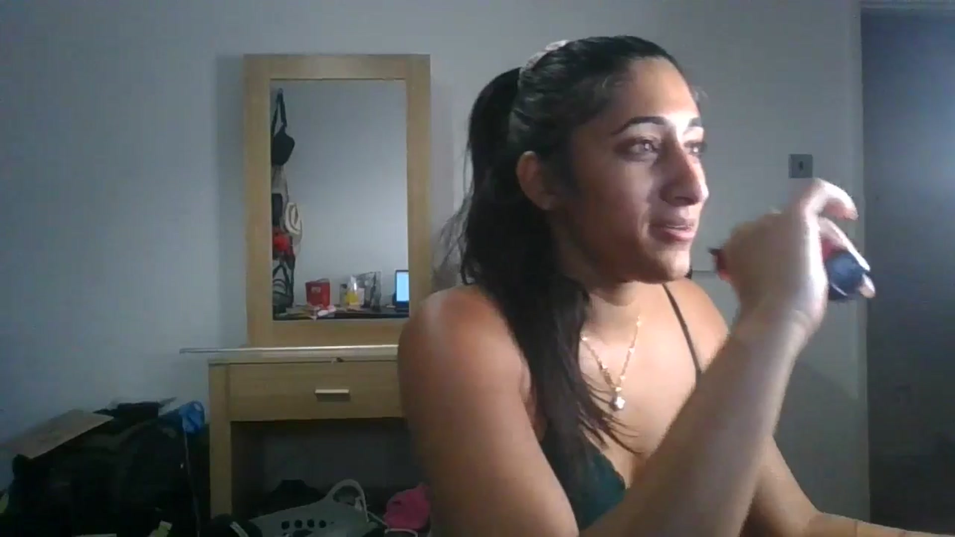 Gallery image thumbnail from Ameeraxo's myfreecams stream on, 07/06/2025, 24:01 image 13 of 20