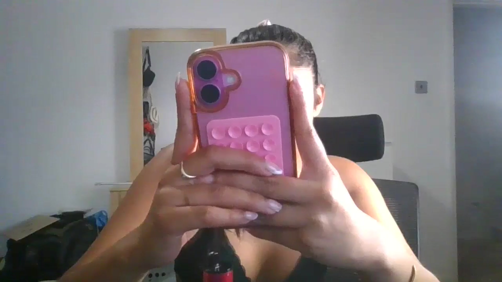 Gallery image thumbnail from Ameeraxo's myfreecams stream on, 07/06/2025, 24:01 image 8 of 20
