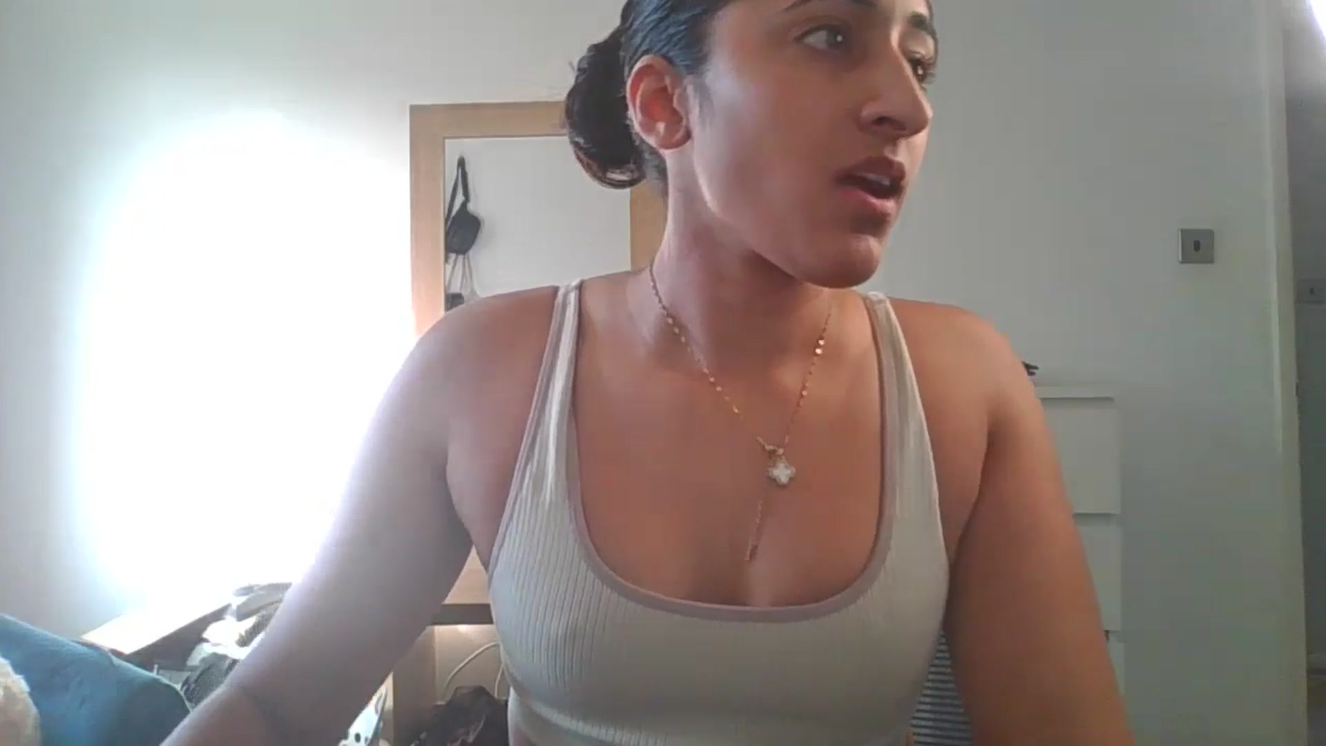 Gallery image thumbnail from Ameeraxo's myfreecams stream on, 07/06/2025, 18:02 image 5 of 20