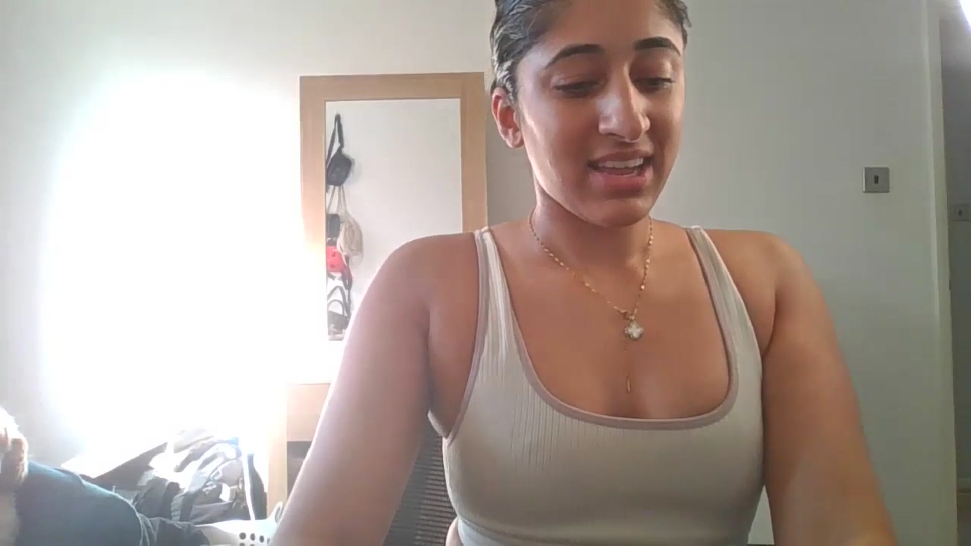 Gallery image thumbnail from Ameeraxo's myfreecams stream on, 07/06/2025, 18:02 image 6 of 20