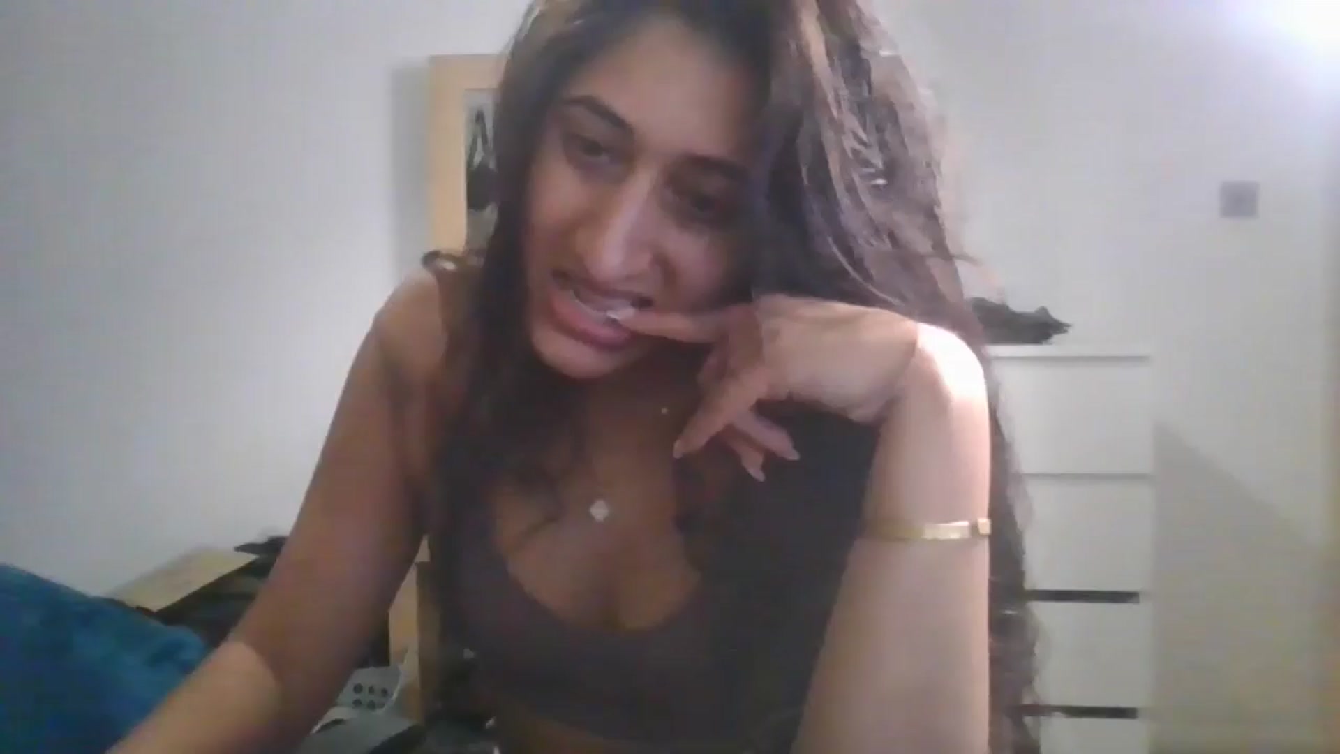 Gallery image thumbnail from Ameeraxo's myfreecams stream on, 07/06/2025, 21:33 image 8 of 20