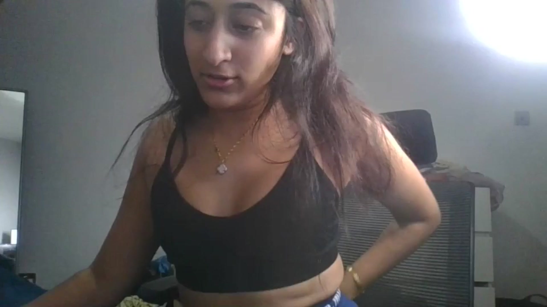 Gallery image thumbnail from Ameeraxo's myfreecams stream on, 07/09/2025, 21:00 image 13 of 20
