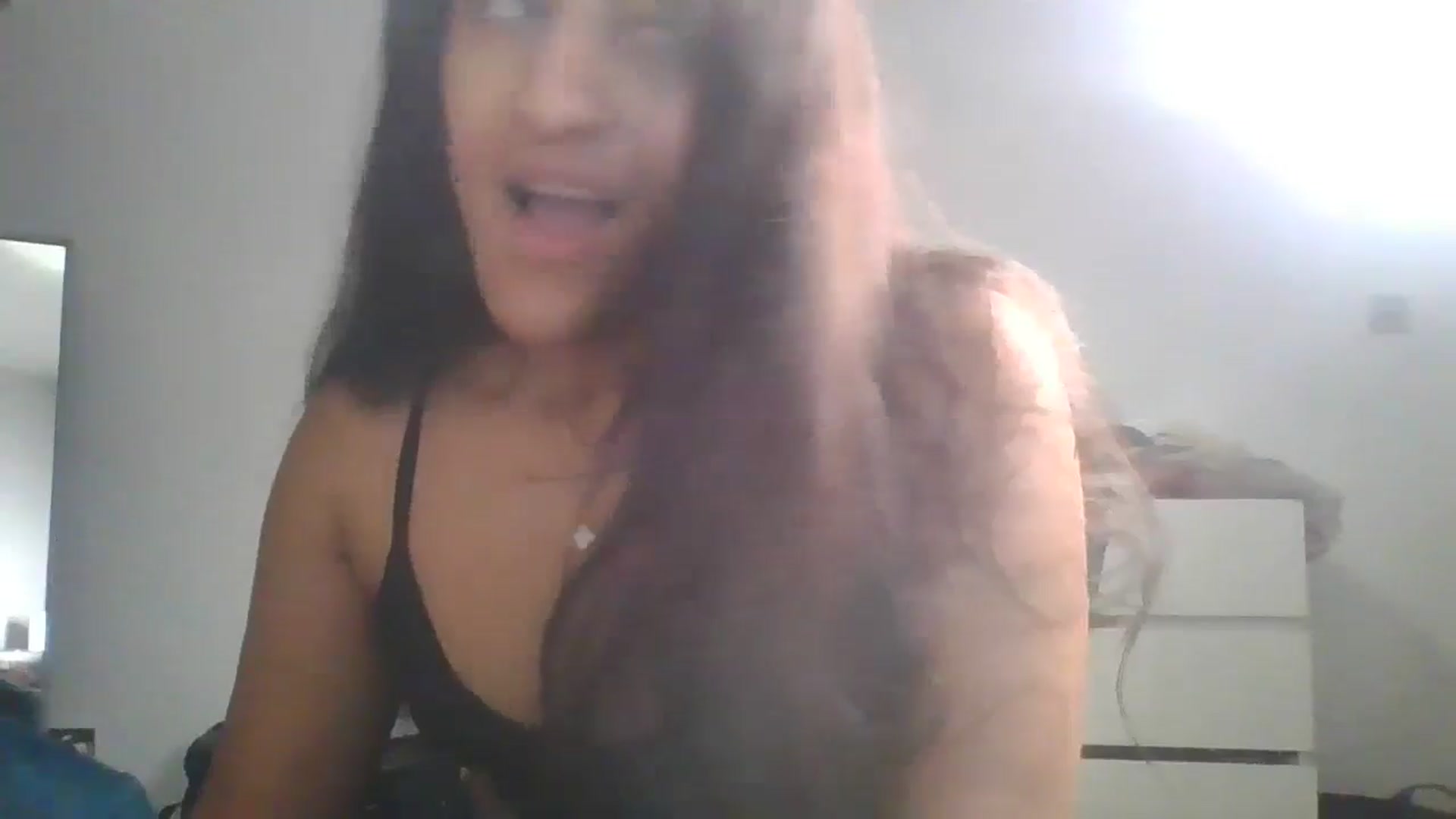 Gallery image thumbnail from Ameeraxo's myfreecams stream on, 07/09/2025, 22:14 image 12 of 20