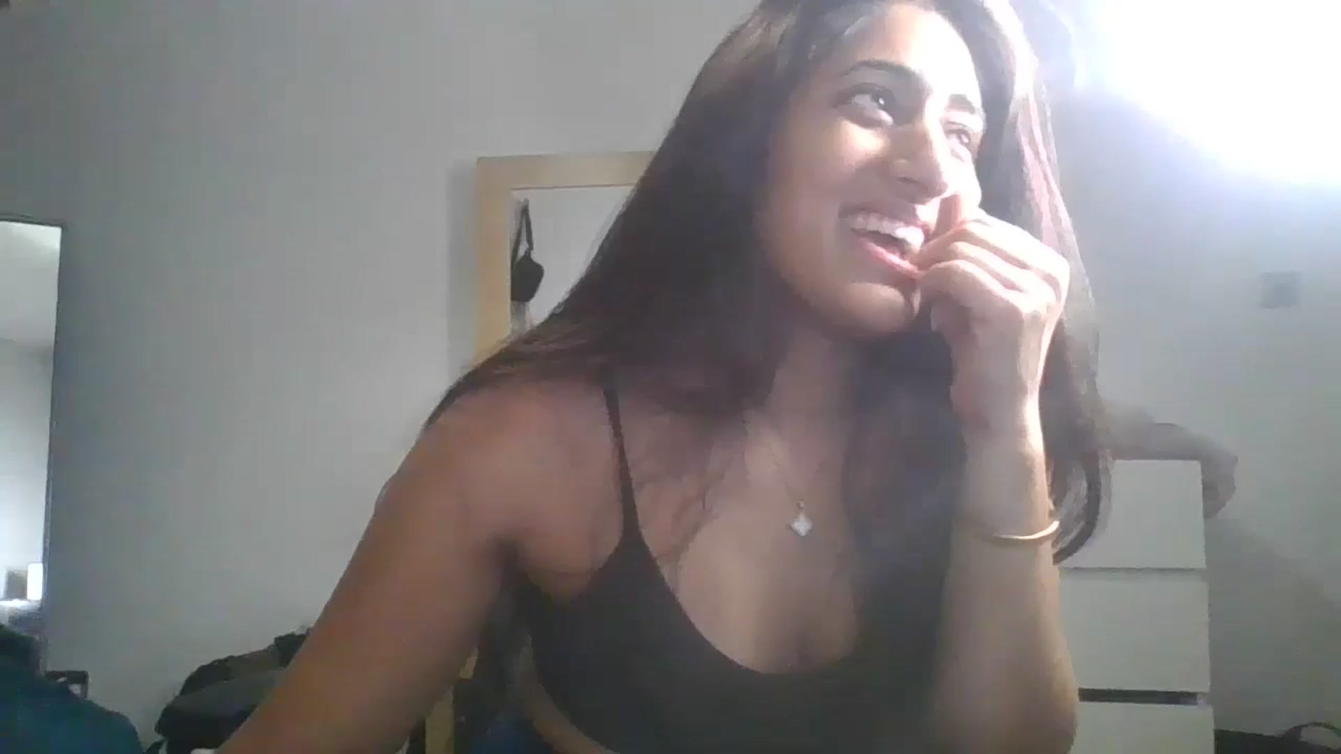 Gallery image thumbnail from Ameeraxo's myfreecams stream on, 07/09/2025, 22:14 image 6 of 20