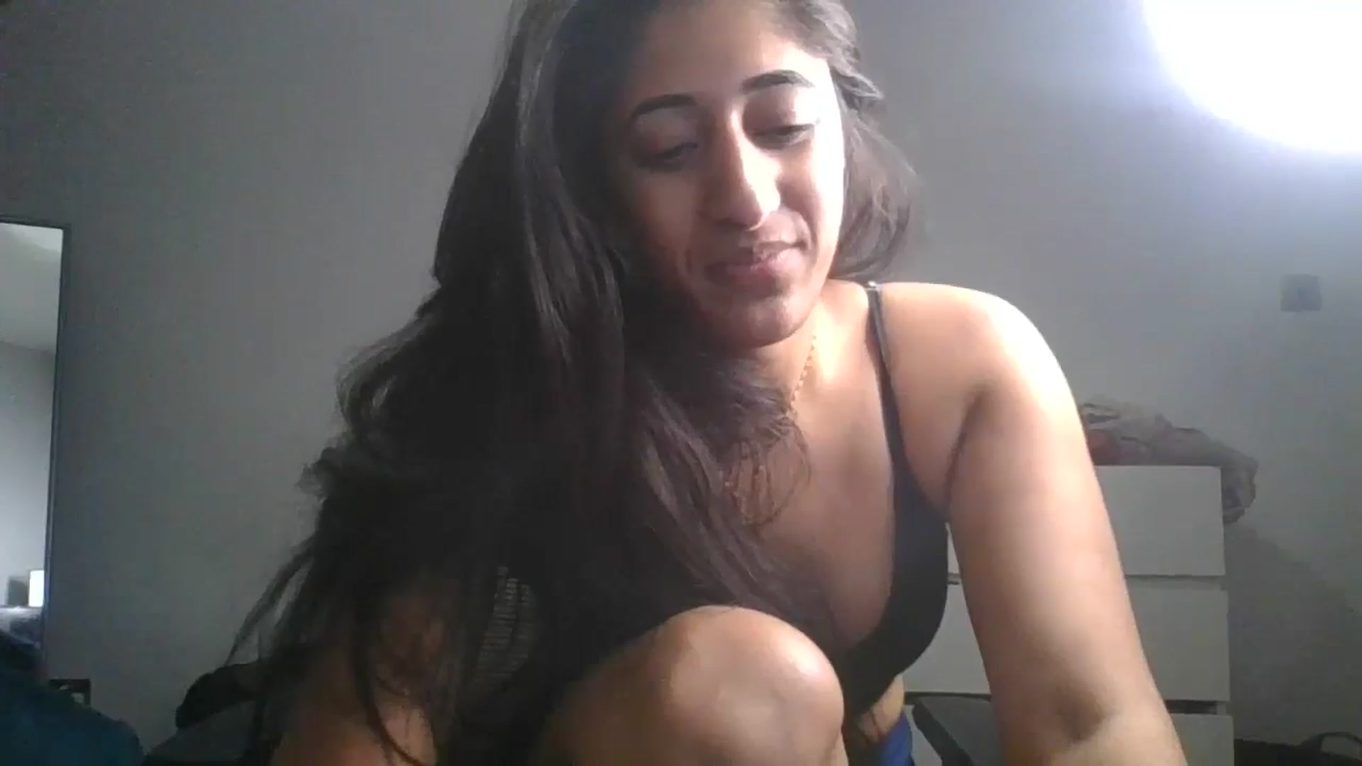 Gallery image thumbnail from Ameeraxo's myfreecams stream on, 07/09/2025, 22:14 image 5 of 20