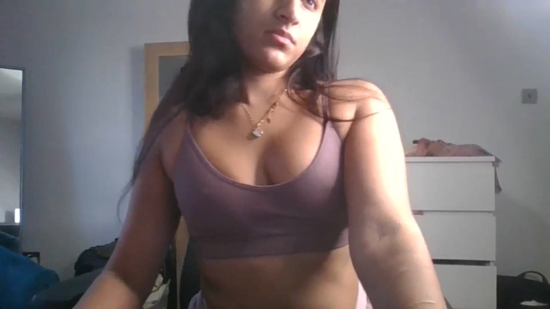 Gallery image thumbnail from Ameeraxo's myfreecams stream on, 07/10/2025, 20:37 image 6 of 20
