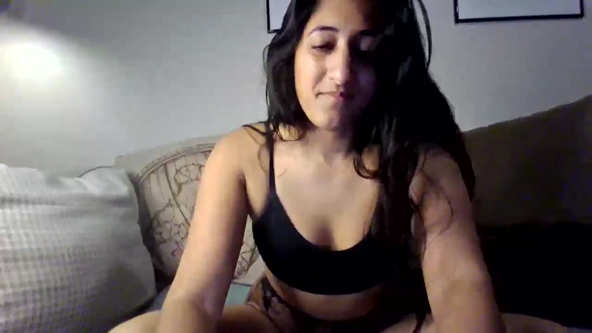 Gallery image thumbnail from Ameeraxo's myfreecams stream on, 08/03/2025, 23:10 image 5 of 20